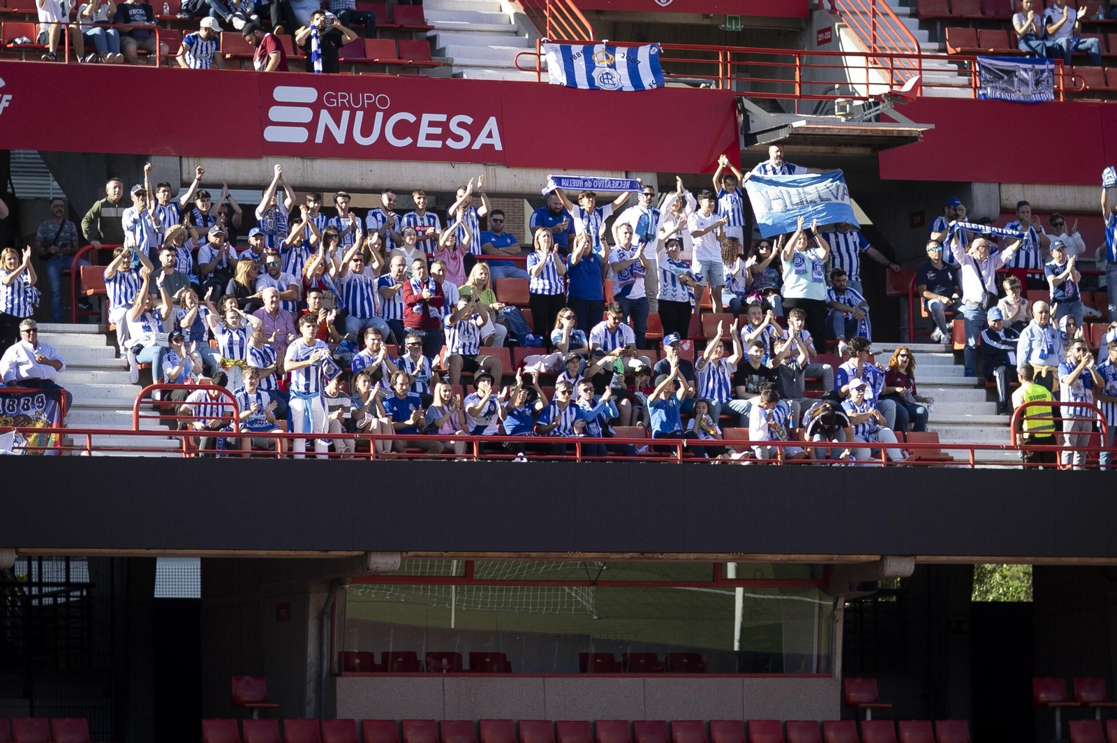 Encuéntrate en la grada de Los Cármenes en el Recre Granada - Recreativo de Huelva Encuéntrate en la grada de Los Cármenes en el Recre Granada - Recreativo de Huelva