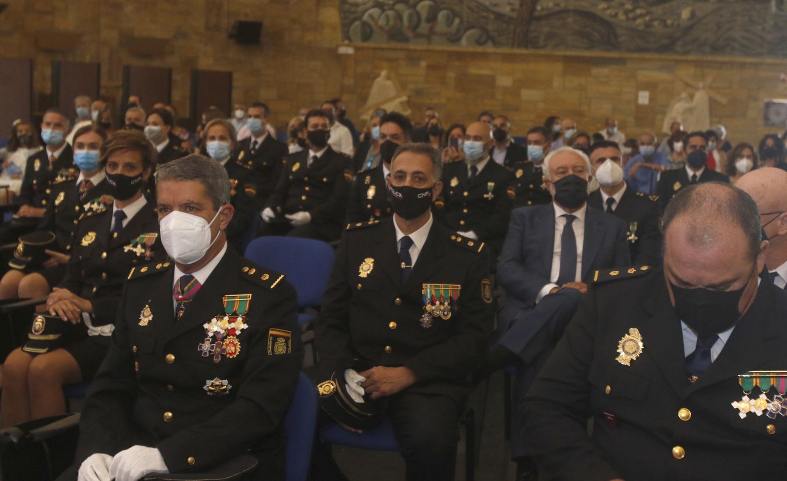 Celebración del Día de la Policía Nacional, en imágenes.