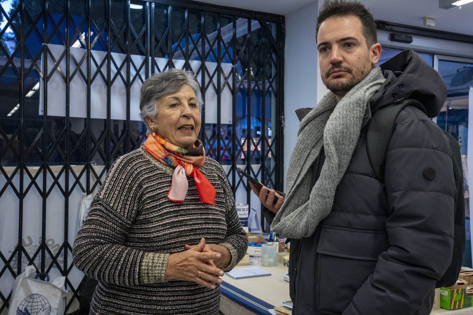 Un mercadillo que late por los demás: la solidaridad toma el Paseo de Almería