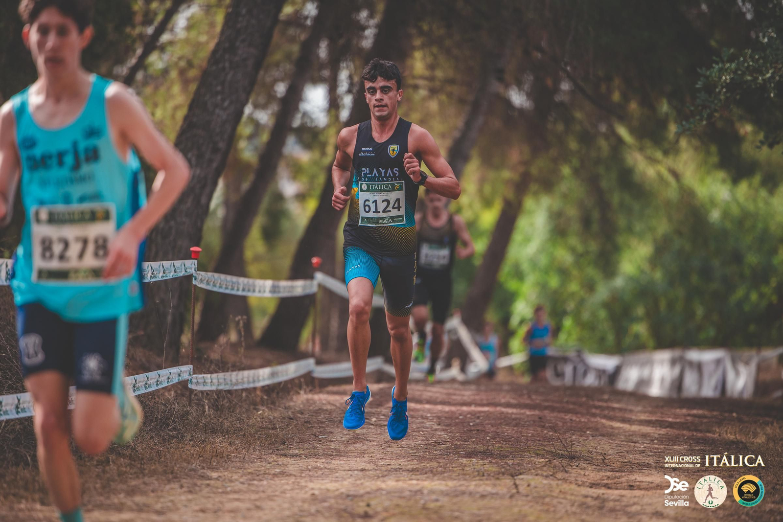 Búscate en las fotos del Cross de Itálica 2025 | 4
