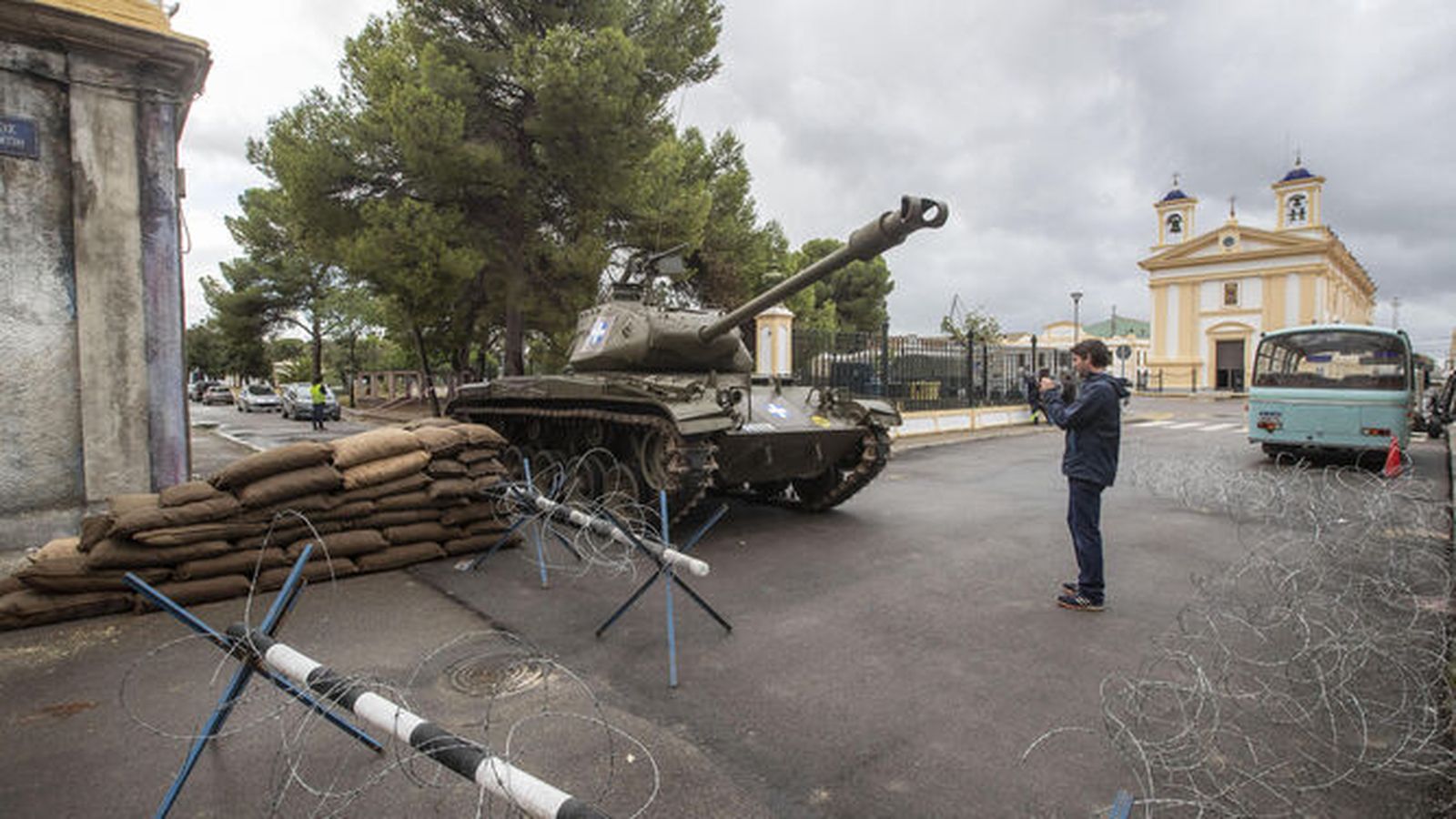 Rodaje de la serie 'The Crown' en el Arsenal de La Carraca en San Fernando.