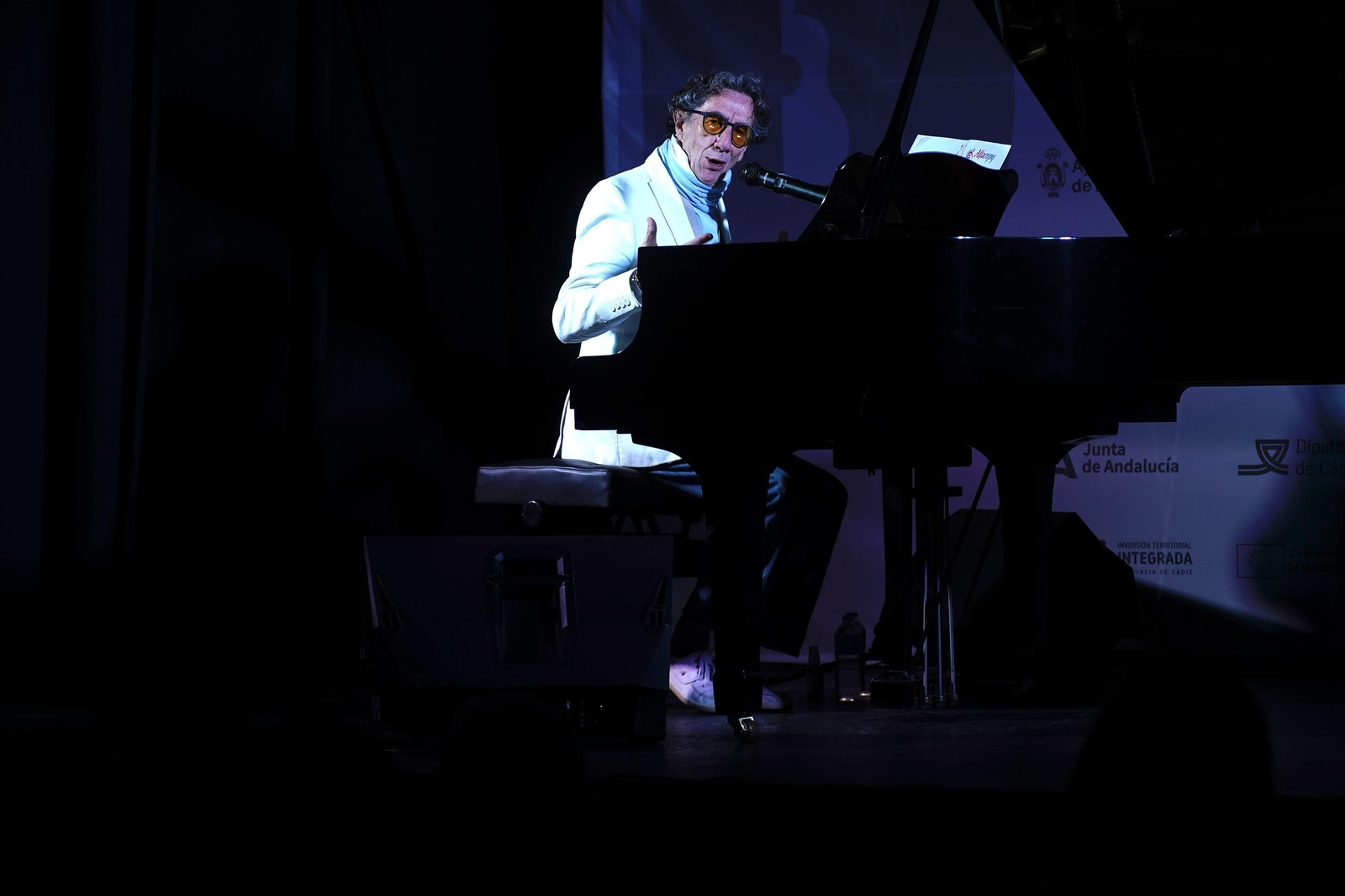 Fotos del concierto "Va por tí, Paco de Lucía" de Arturo Pareja Obregón en Algeciras