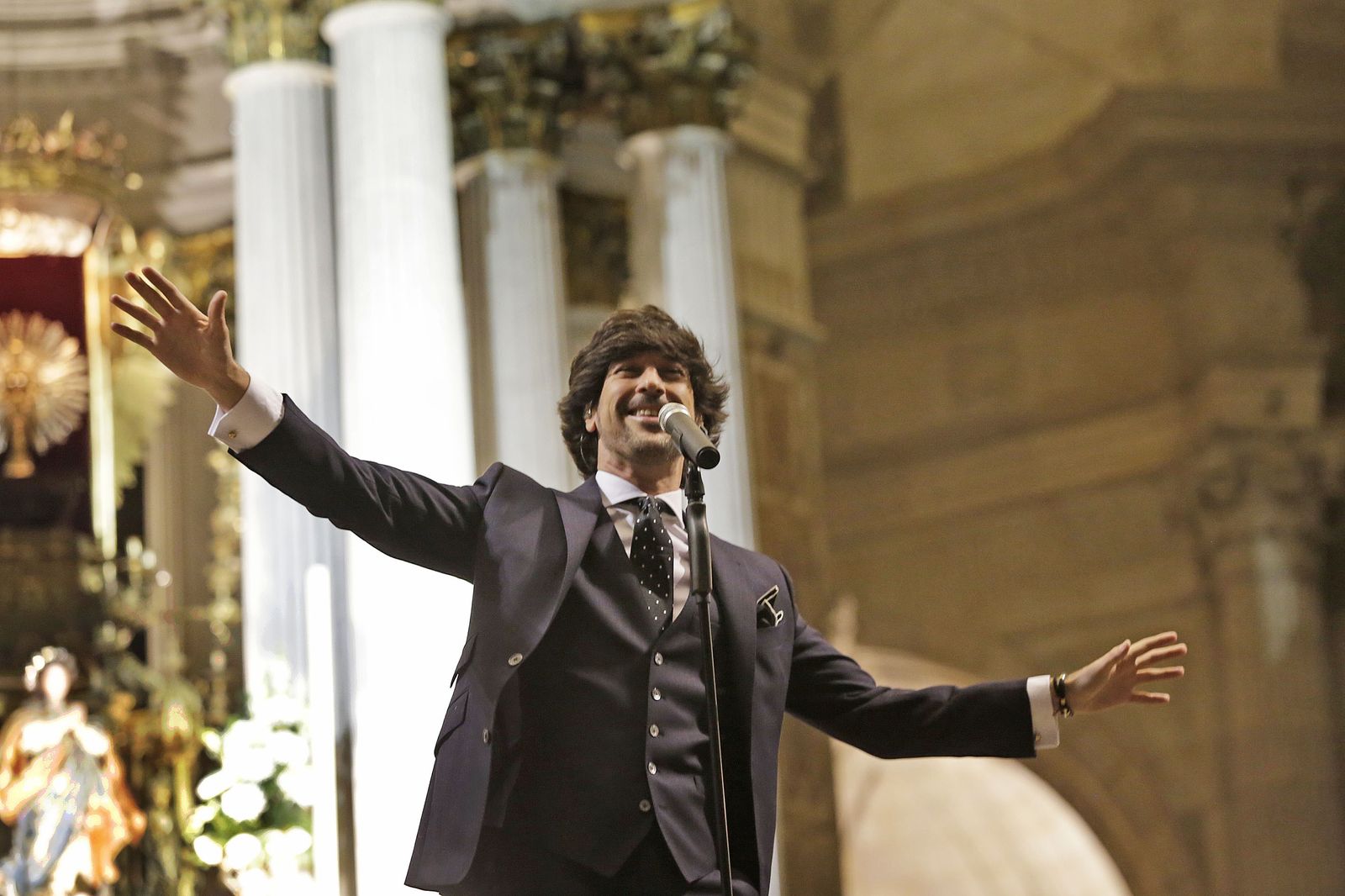 Manuel Lombo, durante una actuación meses atrás en la Catedral de Cádiz.