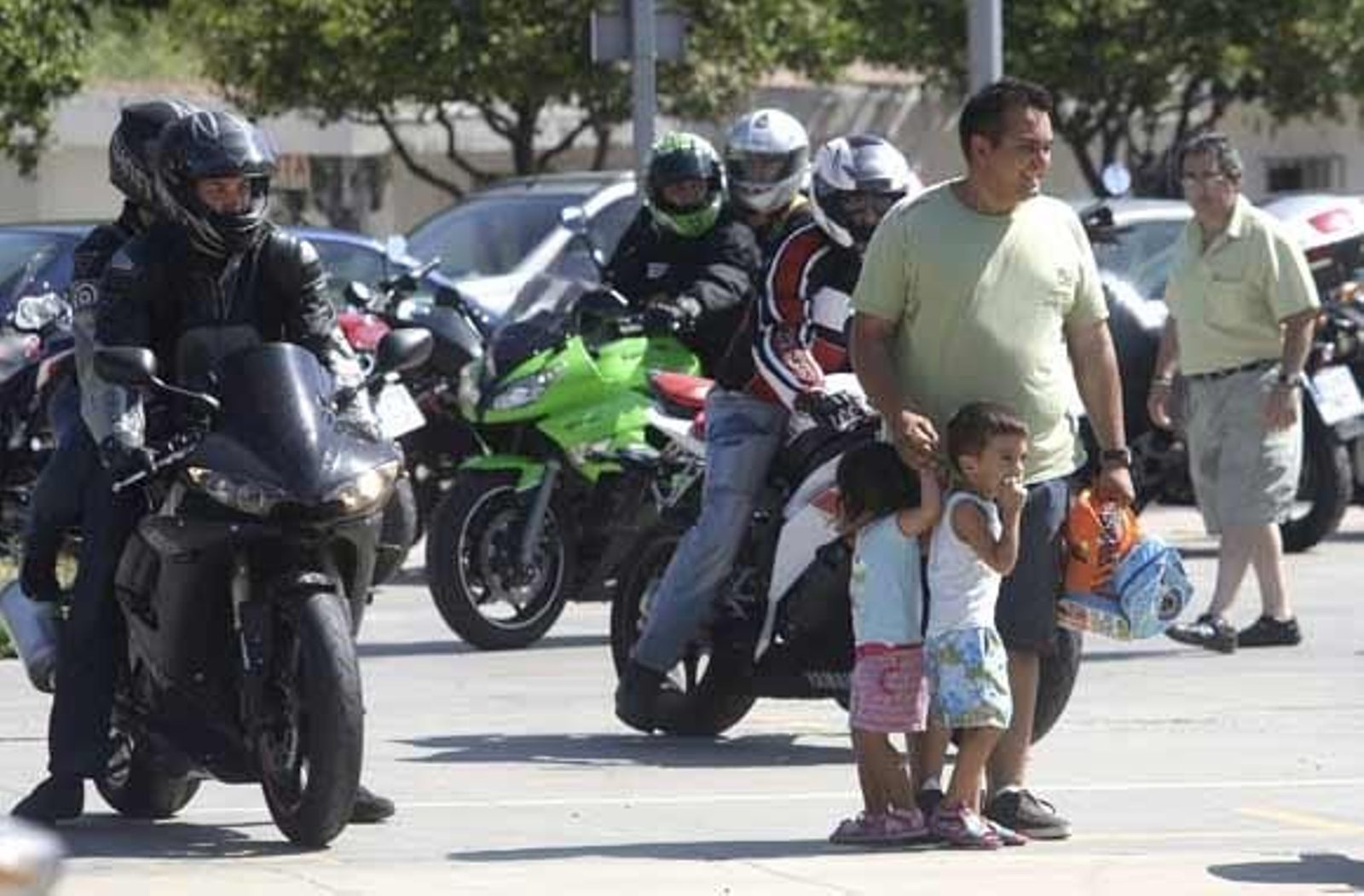 500 motos se dieron lugar en el parque feria como colofón de la gran fiesta motera Delfines 2010

Foto: Erasmo Fenoy