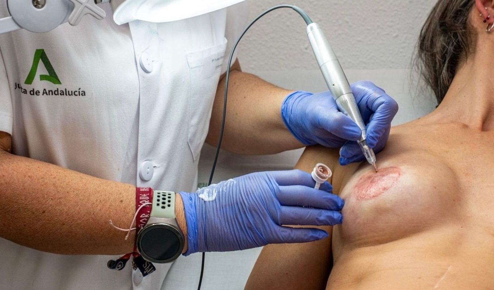 Micropigmentación de areola a mujeres mastectomizadas