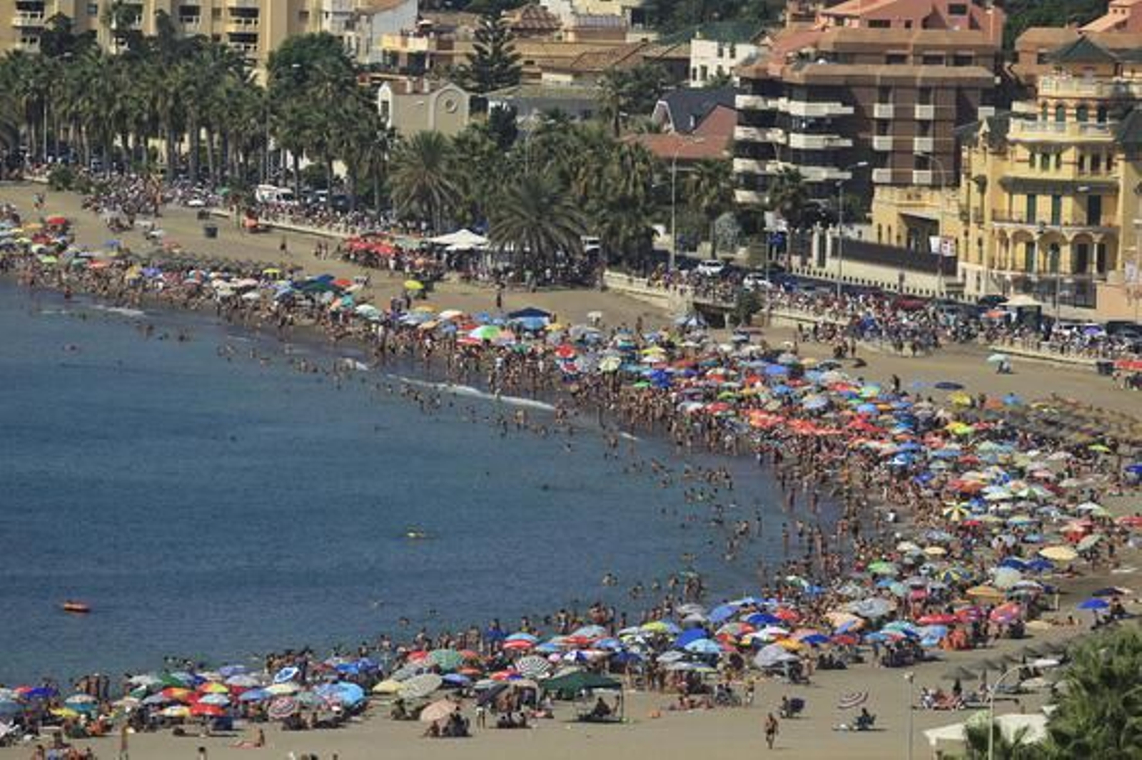 El II Festival Aéreo Internacional de Málaga, donde han participado 35 aeronaves y 90 pilotos, ha contado con la presencia de más de 250.000 personas.

Foto: Sergio Camacho