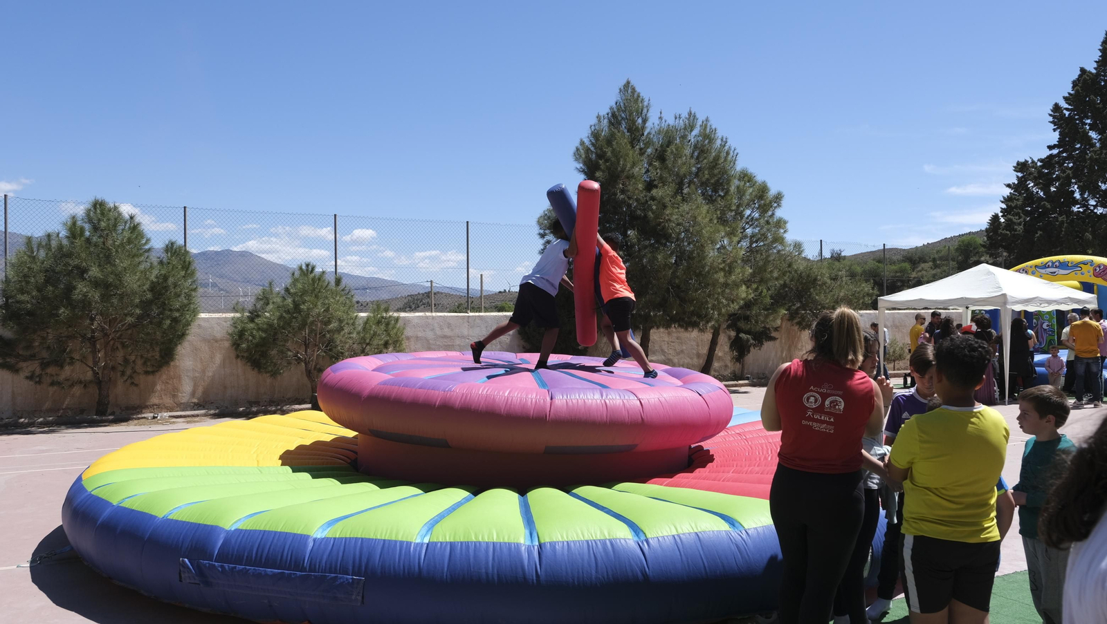 Imágenes de los juegos infantiles en las Fiestas de Abla