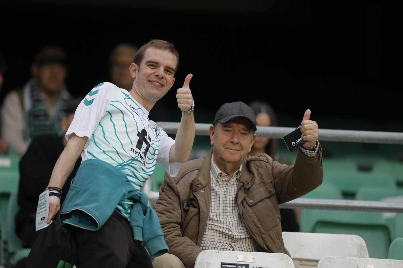 Búscate en las fotos del Betis - Jagiellonia