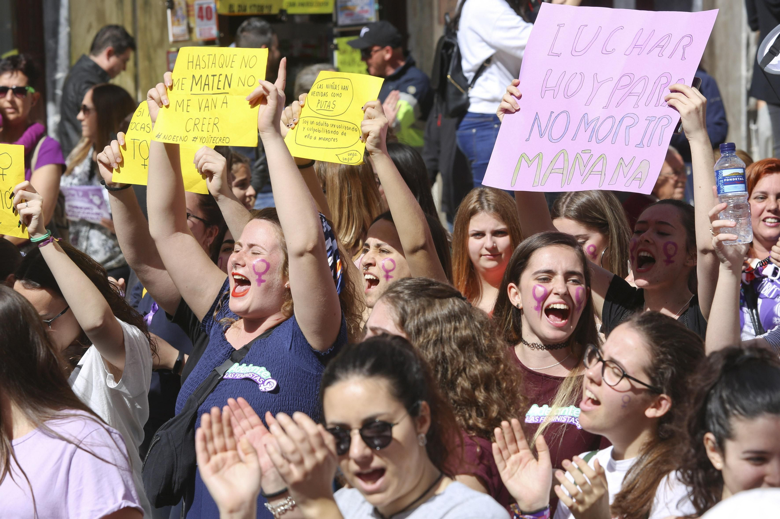 8M Día de la Mujer. Concentración en la Plaza de la Constitución