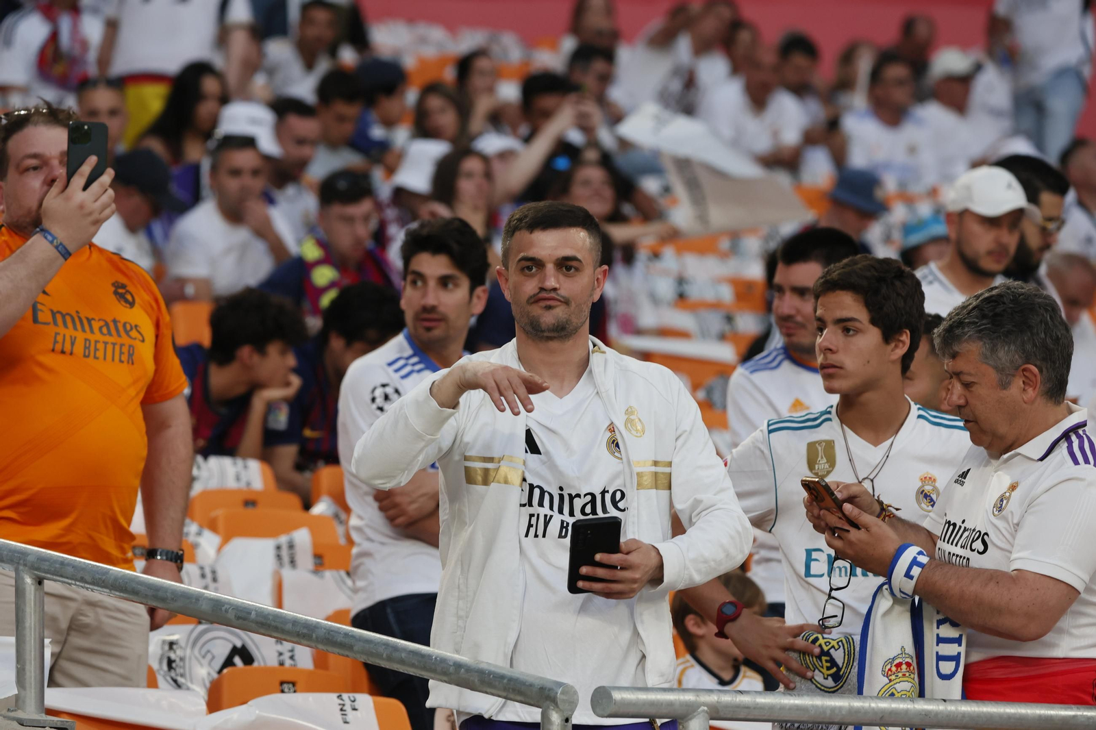 Búscate en las gradas de la final de la Copa del Rey 2025 en Sevilla