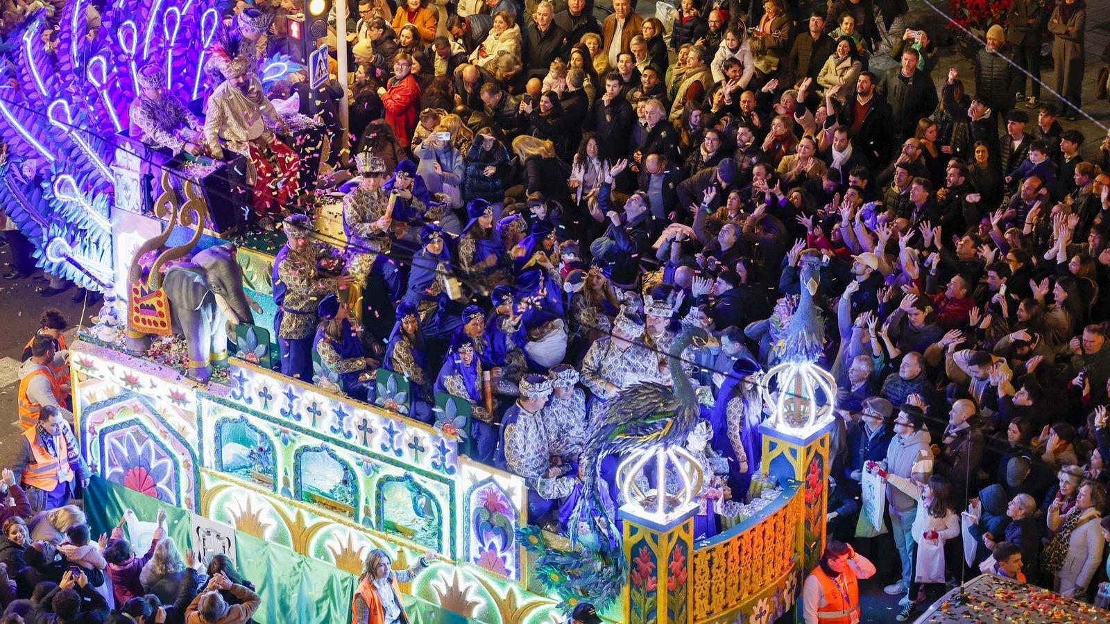 Las fotos de la Cabalgata de los Reyes Magos en el Altozano