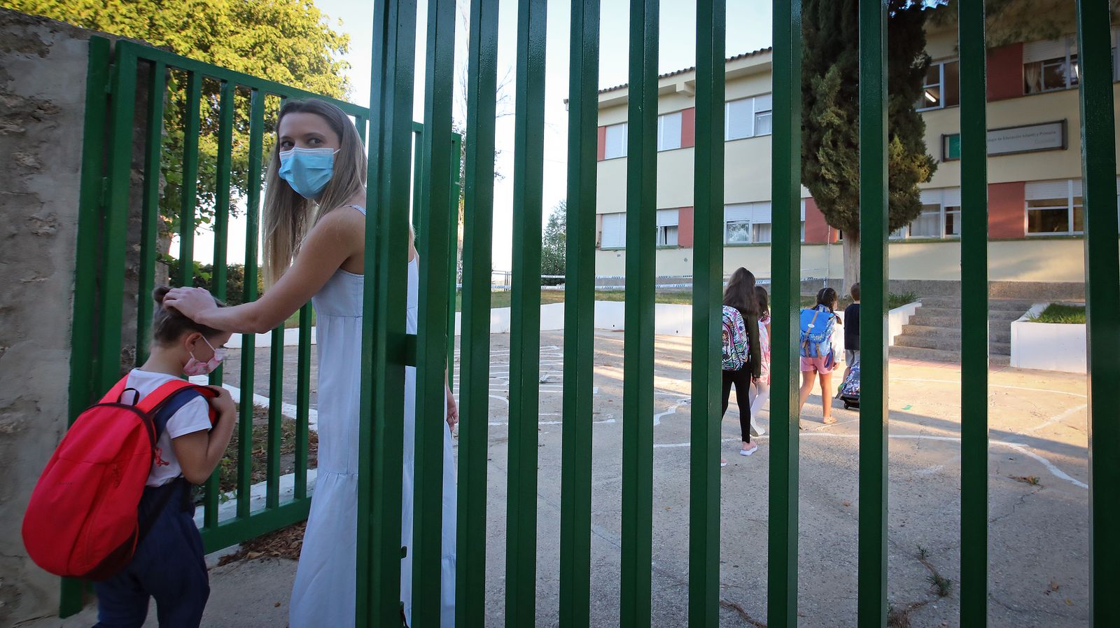 Normalidad absoluta en la 'Vuelta al Cole' en el CEIP Guadalete de El Torno