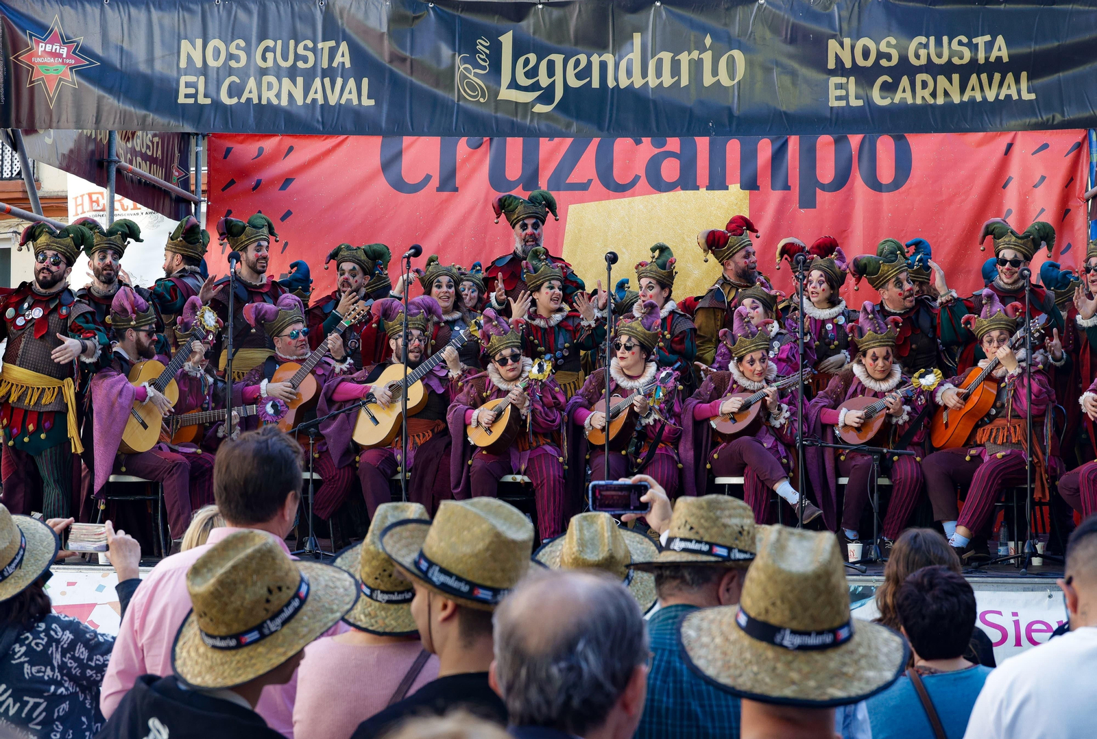 Las imágenes de la Berzá y el Frito Gaditano del Domingo de Piñata