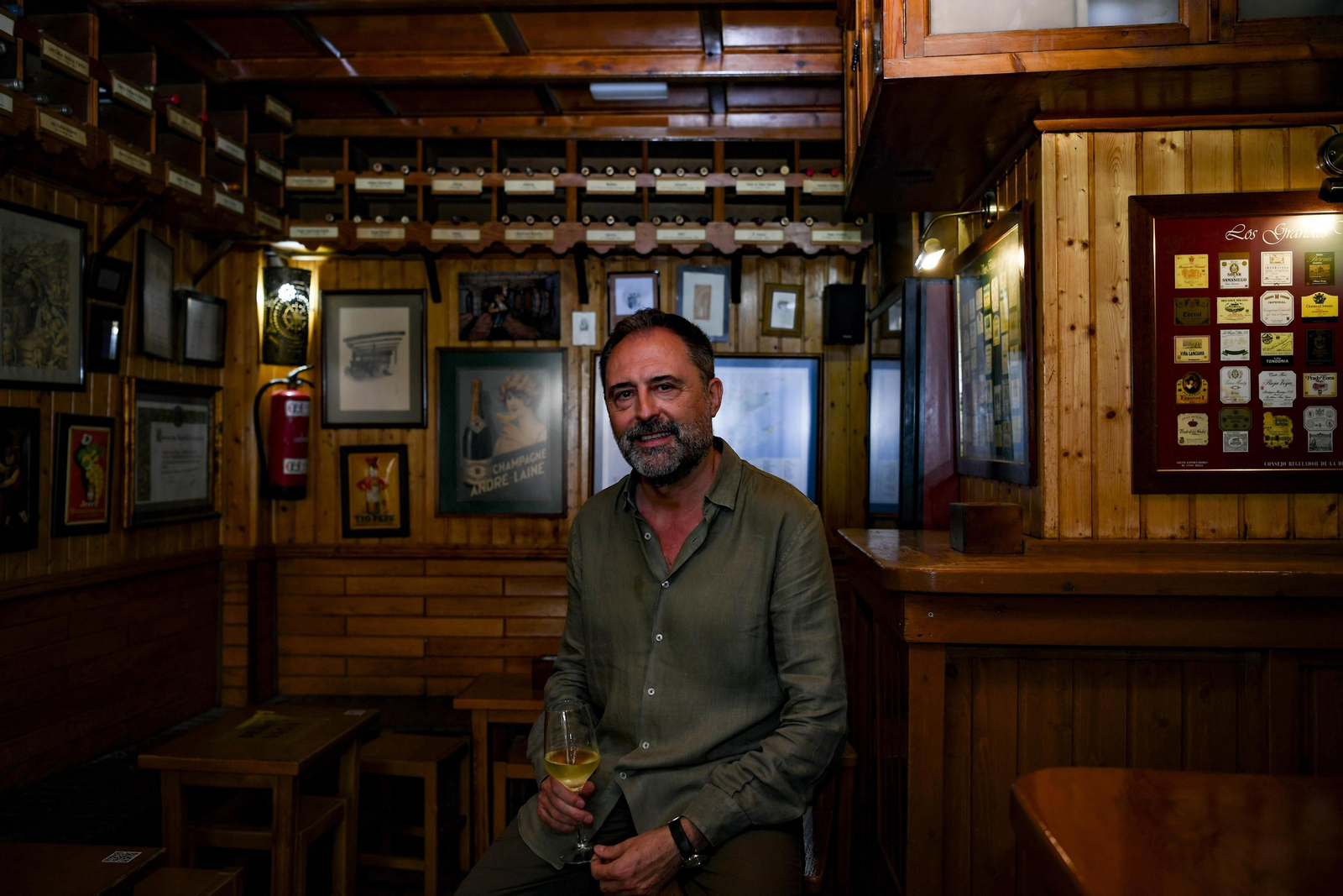 José Javier León gana el Premio Manuel Alvar por su ensayo sobre el bolero