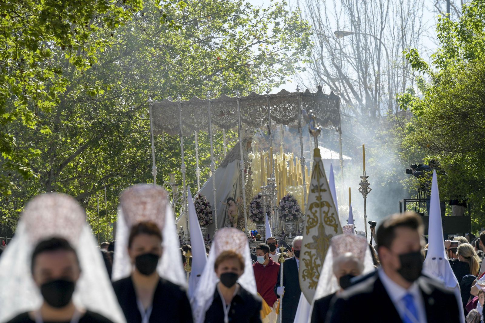Imágenes del Domingo Santo en Granada