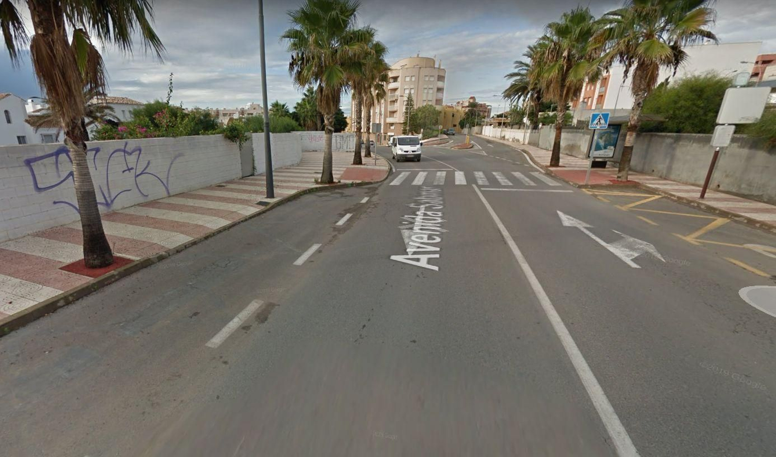 Herido un exconcursante de ‘Gran Hermano’ tras ser atropellado en Roquetas de Mar