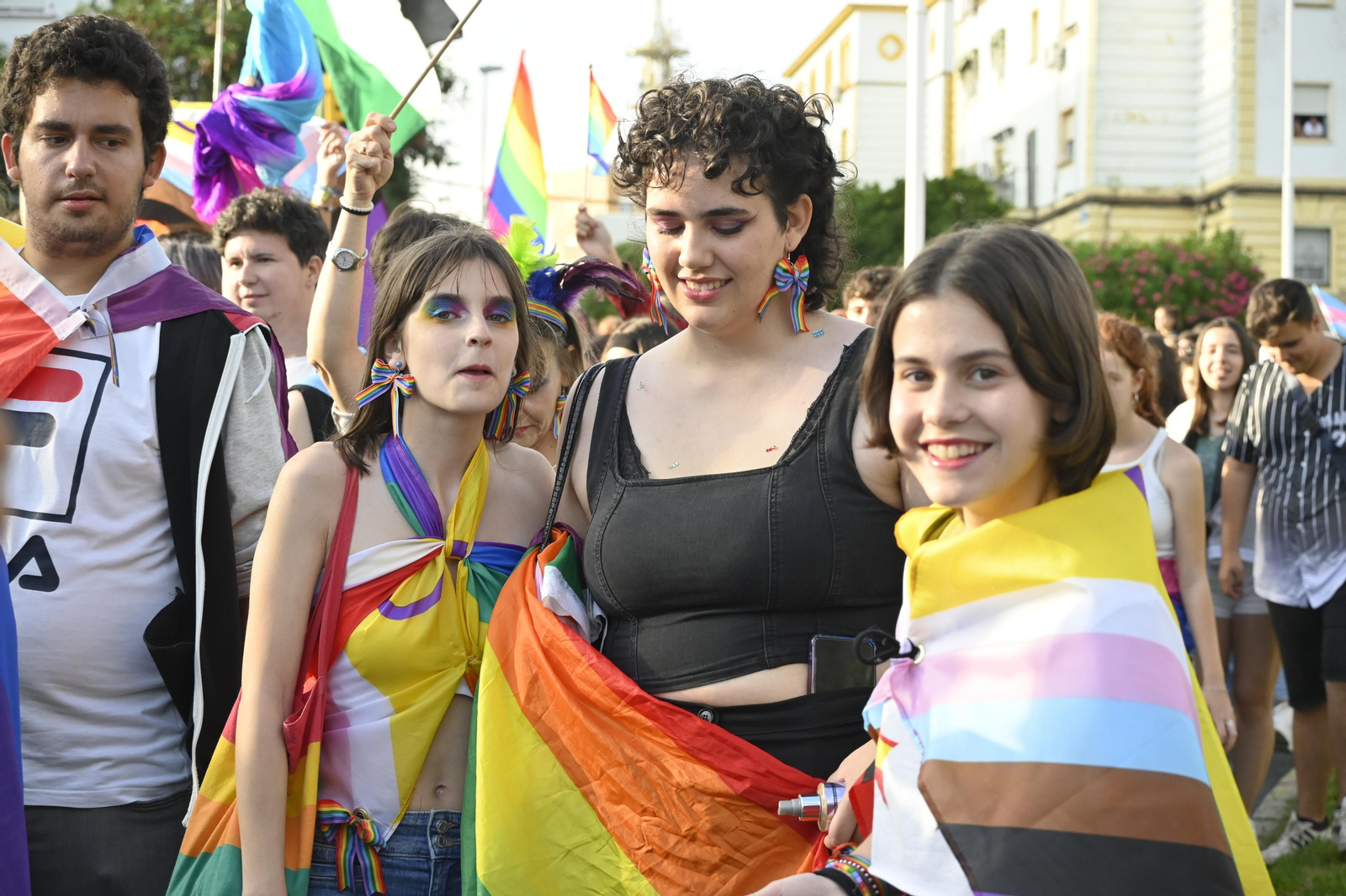 Las mejores imágenes de la manifestacióndel del Orgullo LGTBI en Huelva