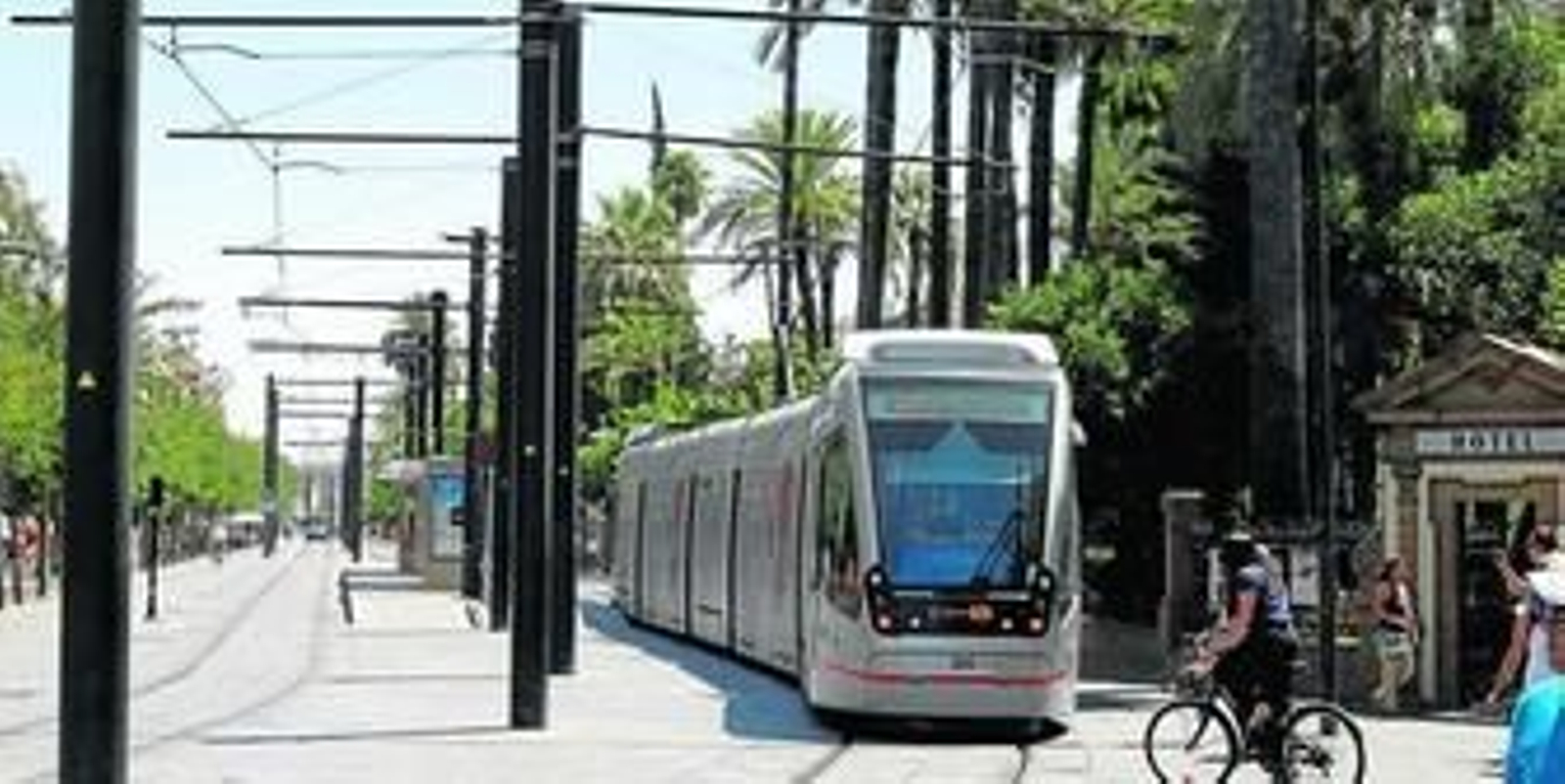 La calle San Fernando se verá libre de cables y postes de catenarias.