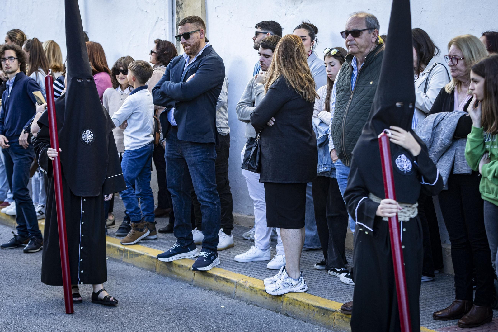 Las imágenes de Afligidos de El Puerto en el Lunes Santo de la Semana Santa 2025