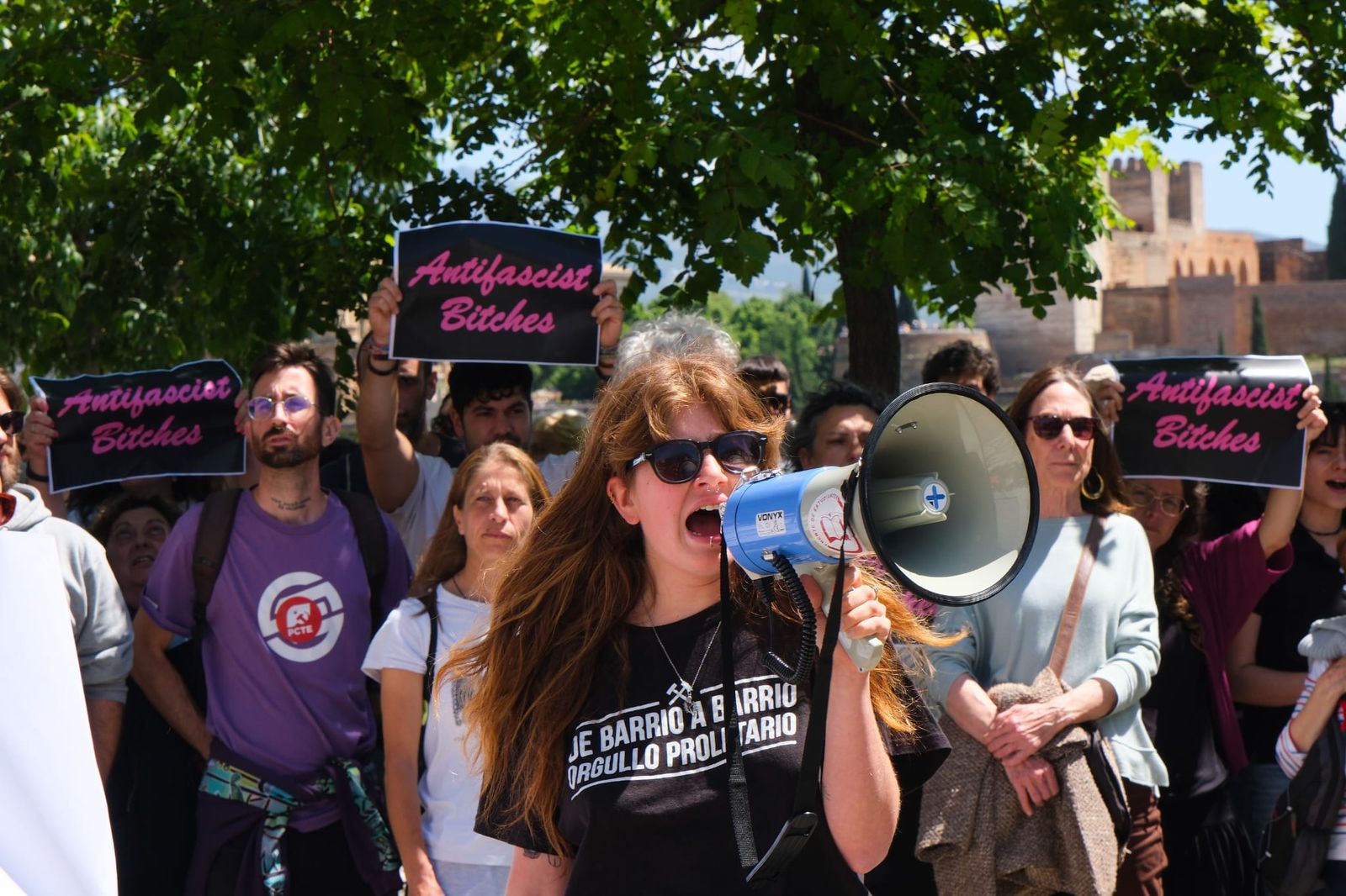 Indignación en Granada: las imágenes de la protesta tras la paliza ...