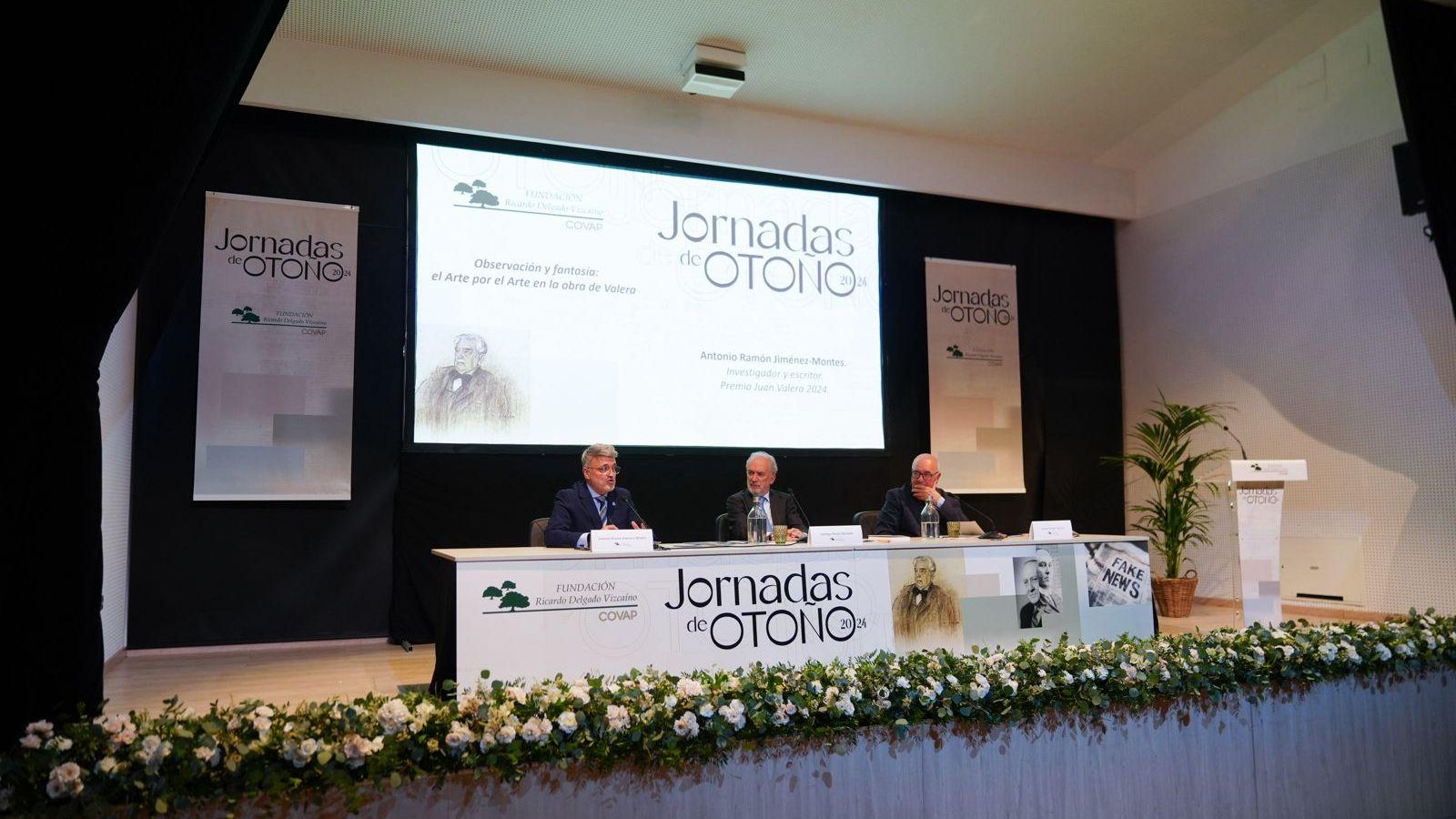 Antonio Ramón Jiménez-Montes, Muñoz Machado y Rafael Jiménez Asensio, durante la jornada sobre Juan Valera. Antonio Ramón Jiménez-Montes, Muñoz Machado y Rafael Jiménez Asensio, durante la jornada sobre Juan Valera.