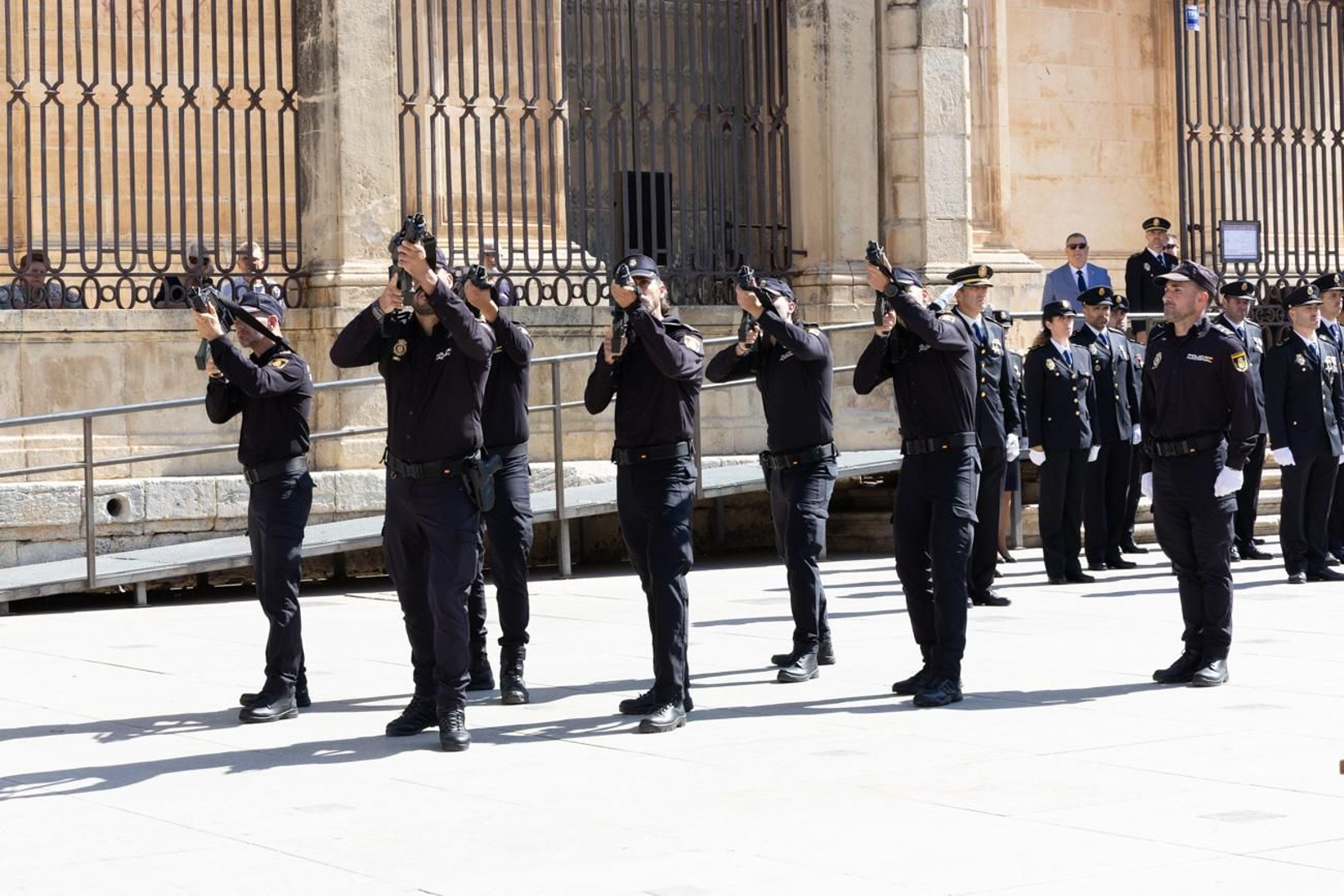 Acto por el día de la Policía Nacional, con motivo de la festividad los Santos Ángeles Custodios