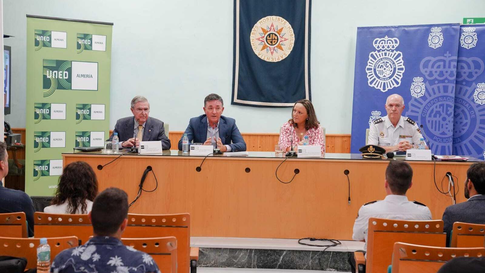 La UNED de Almería organizó este verano las primeras Jornadas sobre Ciberseguridad y Criminología