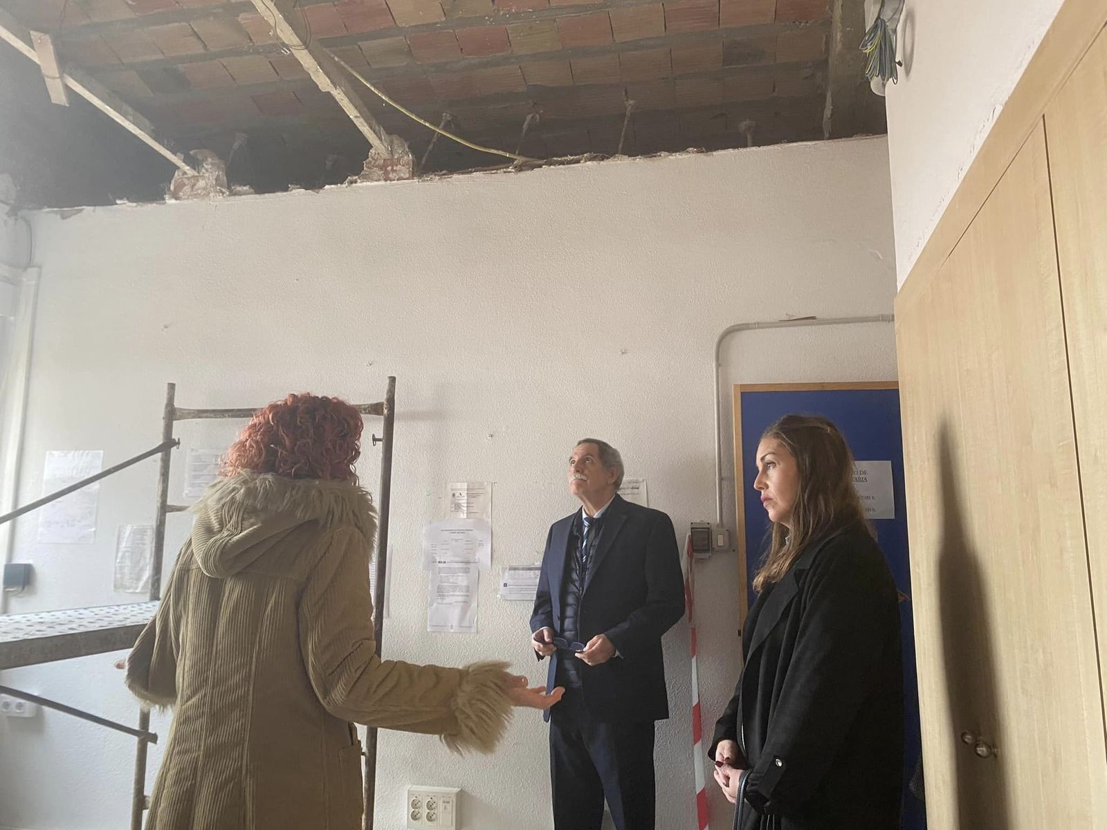 El delegado de Educación visita el colegio Urbano Palma de Santaella.