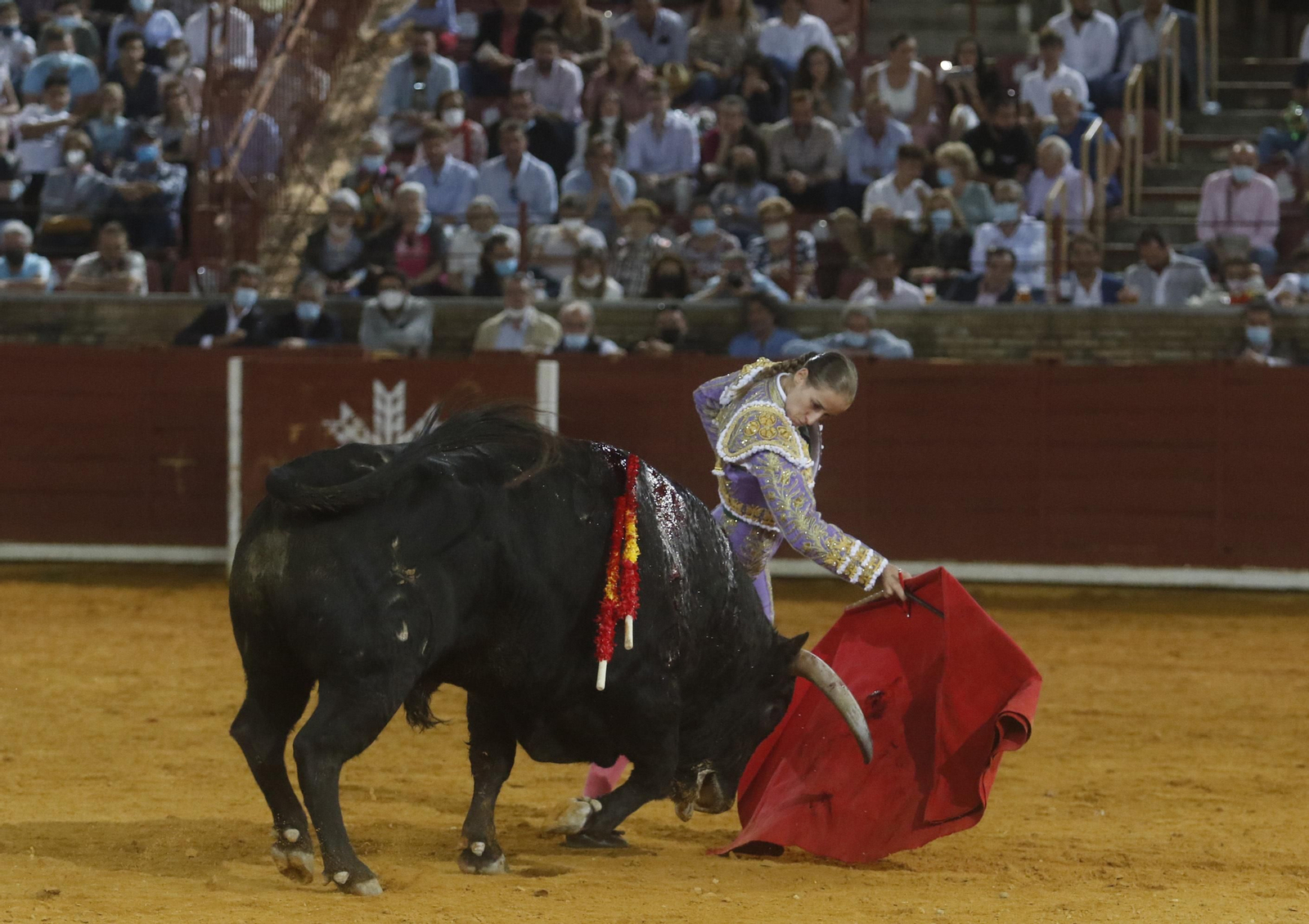 La corrida por el 30 aniversario de la alternativa de Finito de Córdoba, en imágenes
