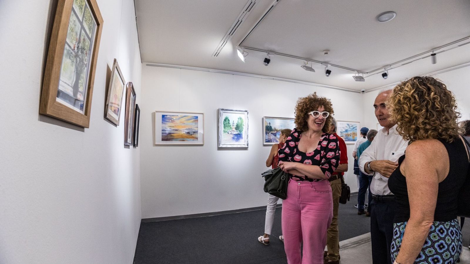 Inaugurada en San Fernando la exposición de acuarelas 'Luces y reflejos'.