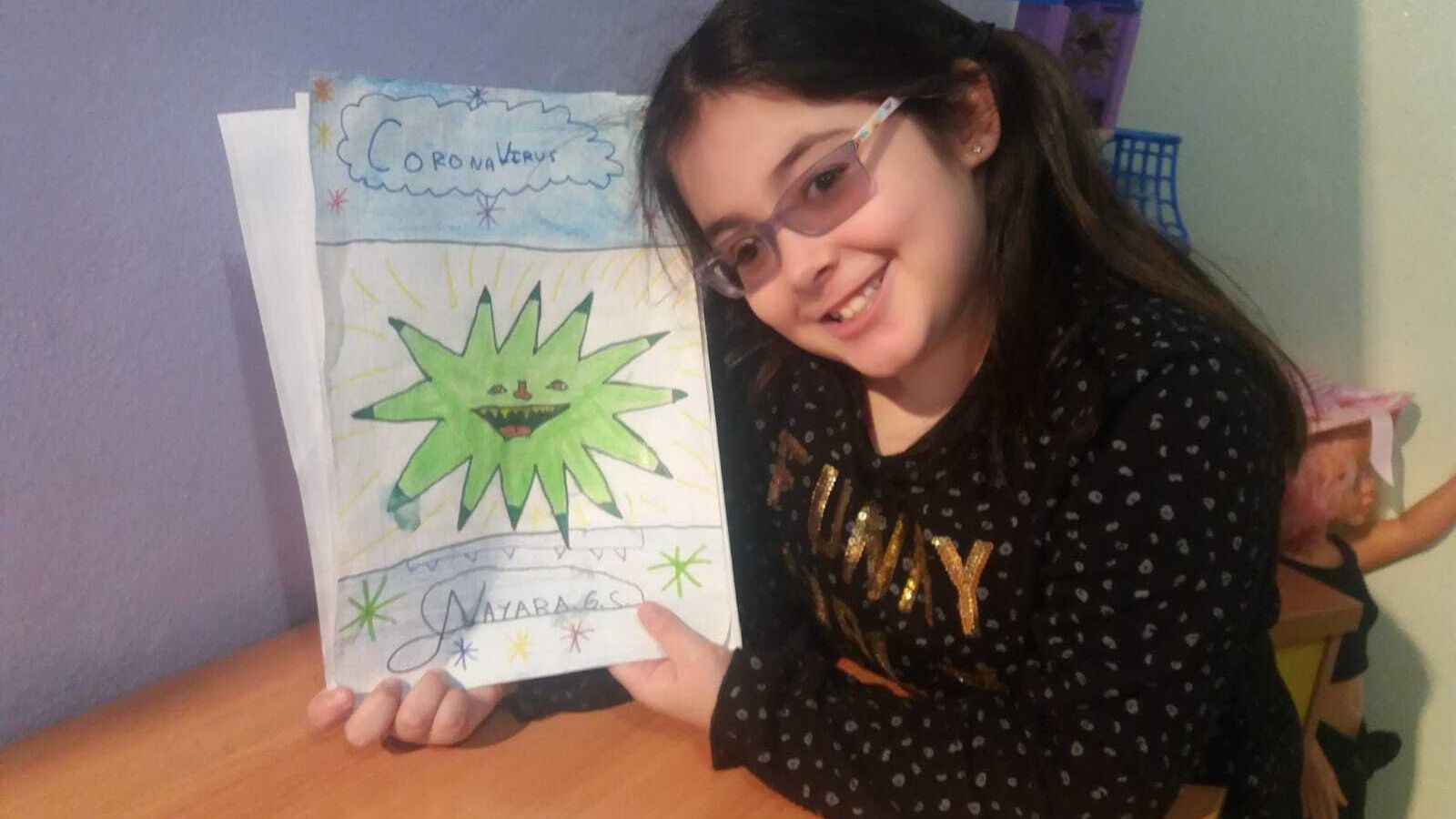 Otra imagen de la granadina de ocho años con su relato.