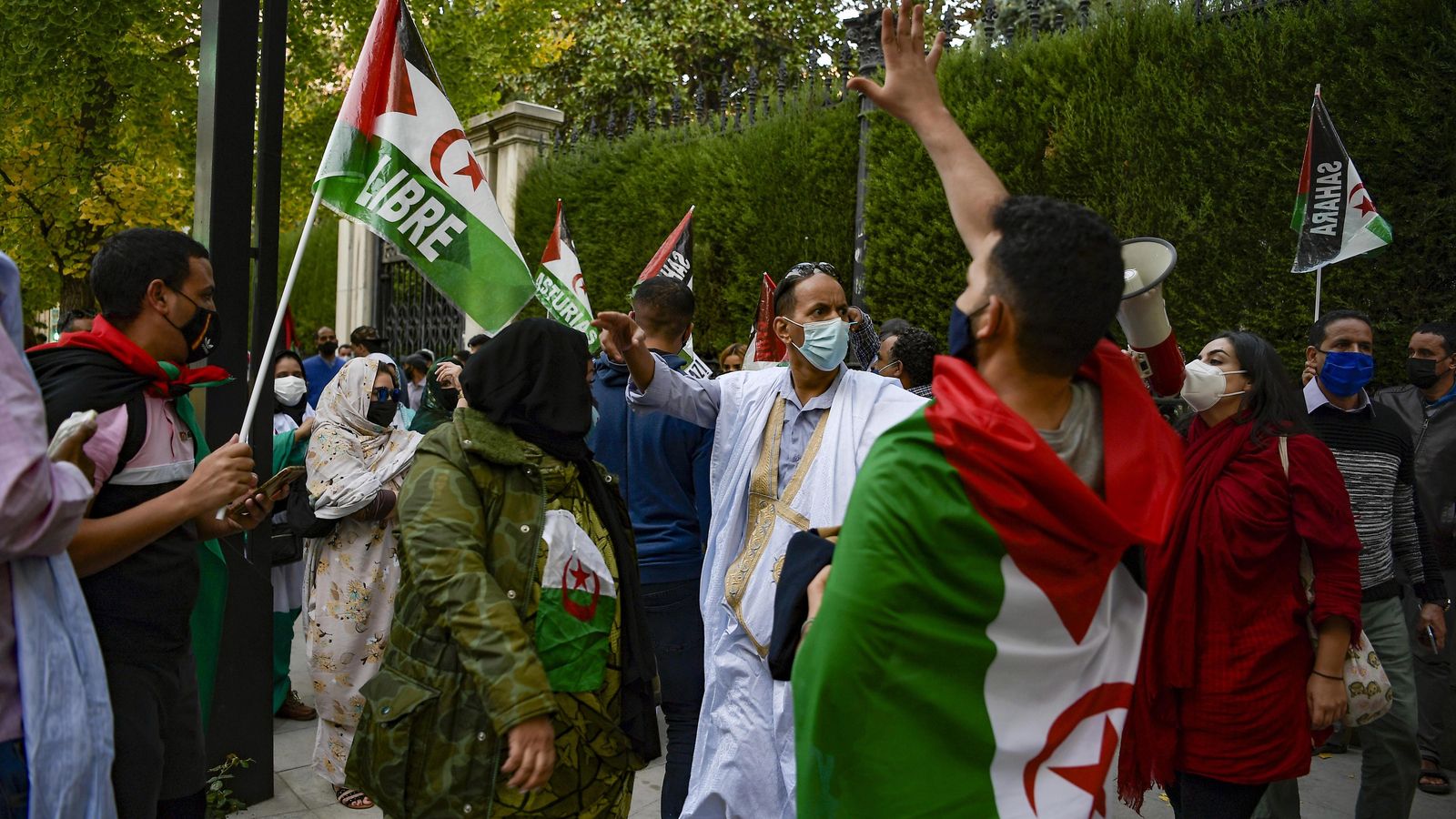Manifestantes este miércoles en la Subdelegación de Gobierno de Granada