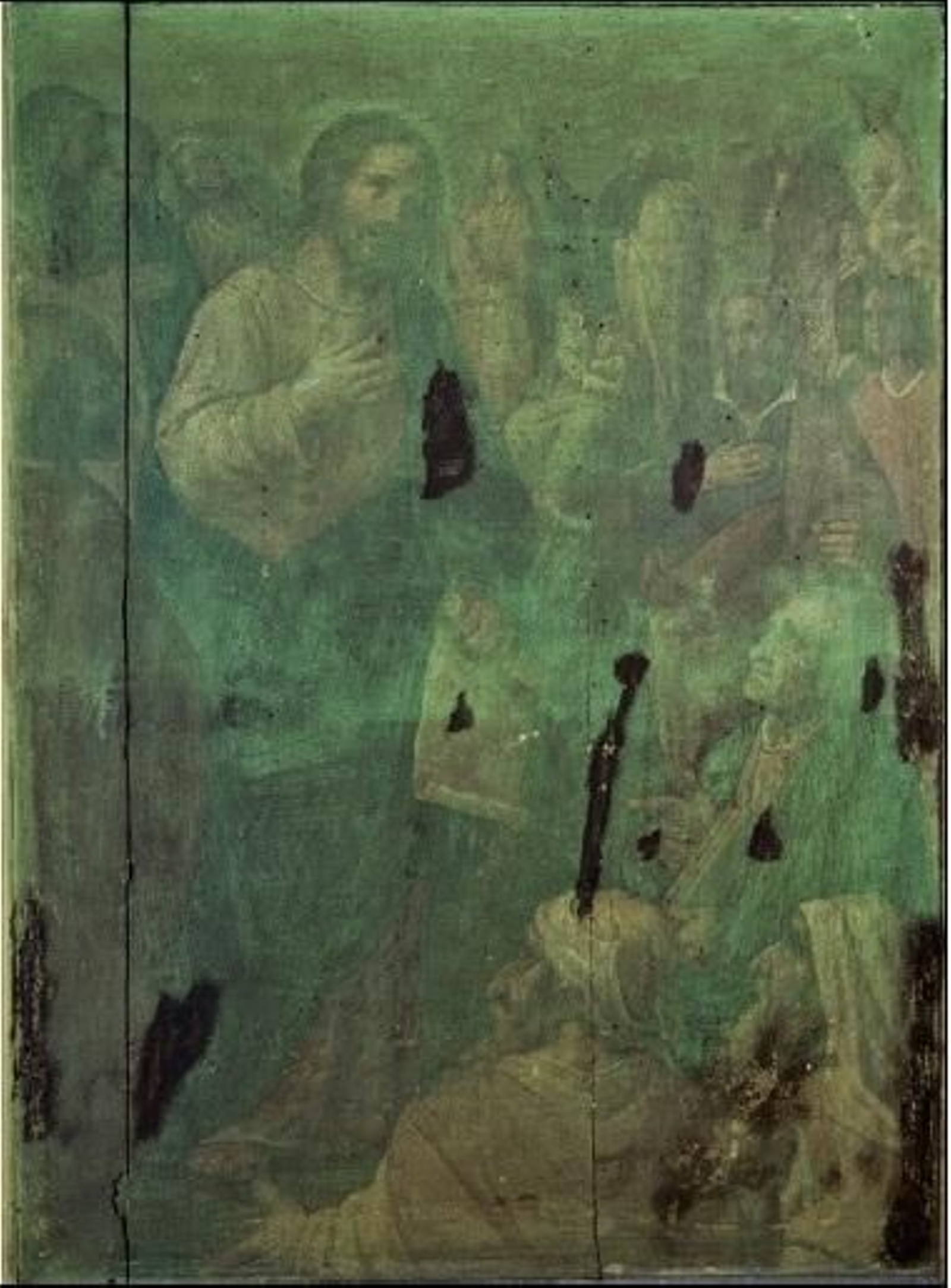 Repintes y distribución de barnices visibles a través del examen con fluorescencia ultravioleta.