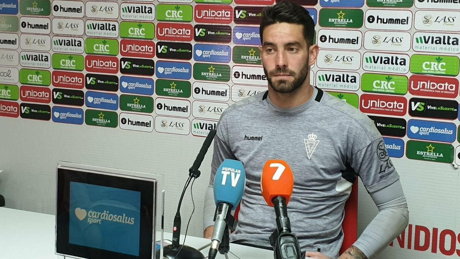 El portero del Real Murcia Ian Mackay, en rueda de prensa.