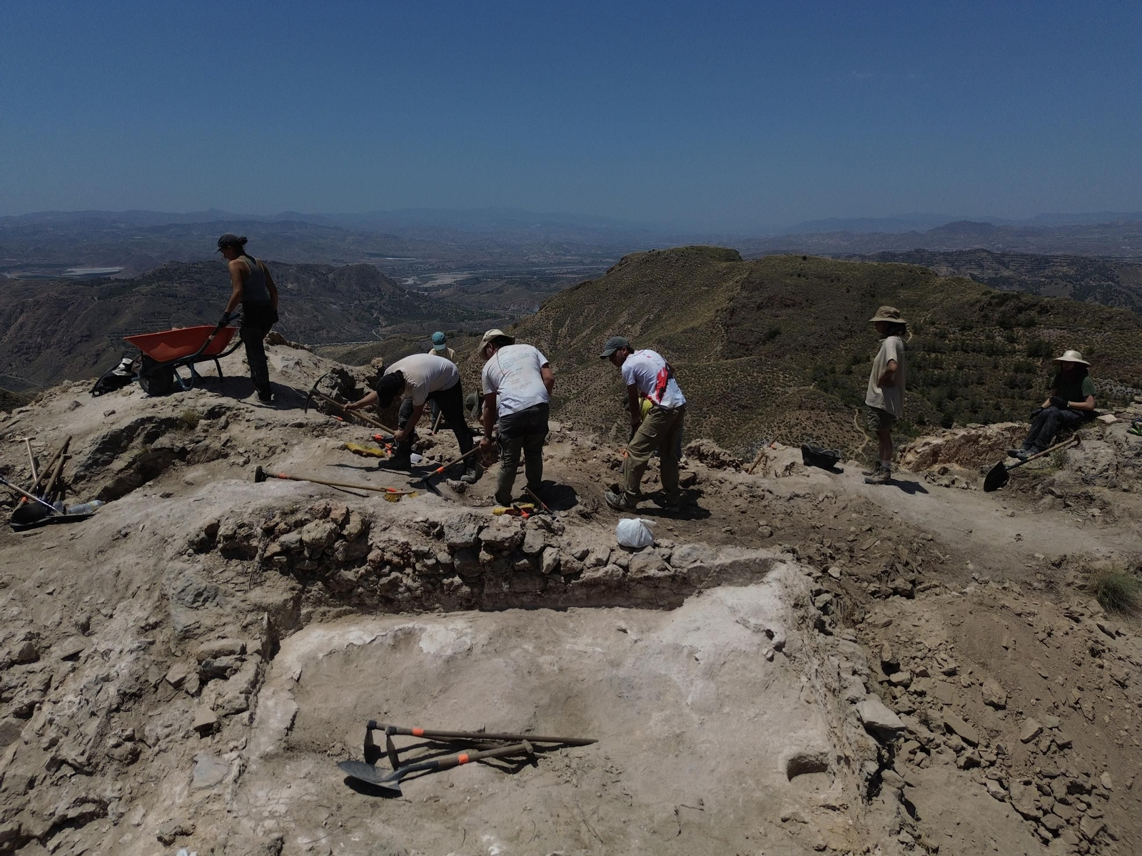 Esta semana han comenzado los trabajos en el yacimiento de Huércal la Vieja Esta semana han comenzado los trabajos en el yacimiento de Huércal la Vieja