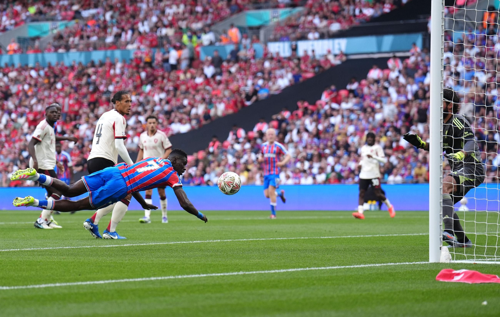 El título del Crystal Palace sobre el Liverpool, en imágenes (2-1)