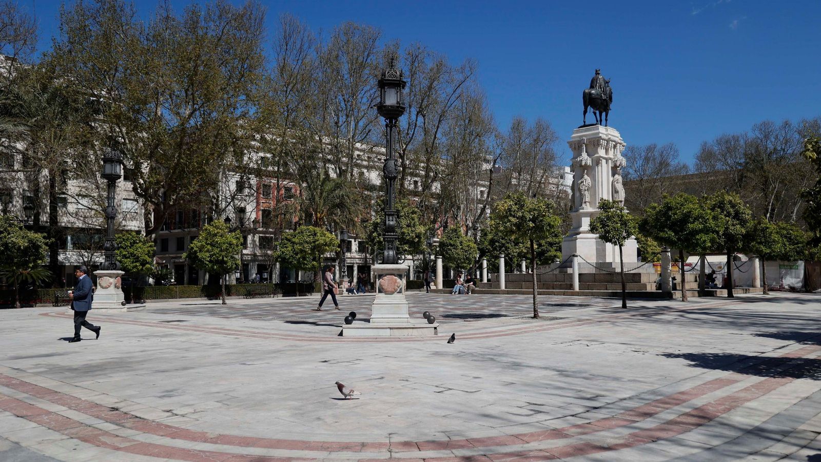 Estado actual del mármol, que fue tratado para evitar caídas.