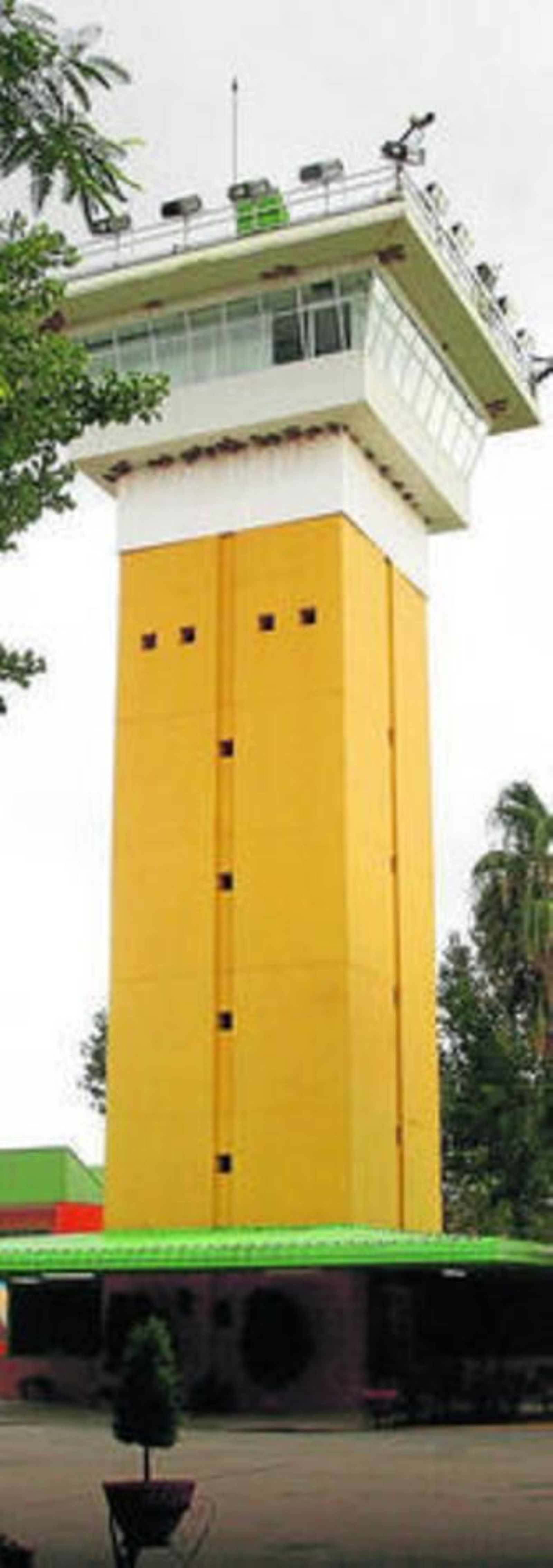 Torre de vigilancia de la prisión.