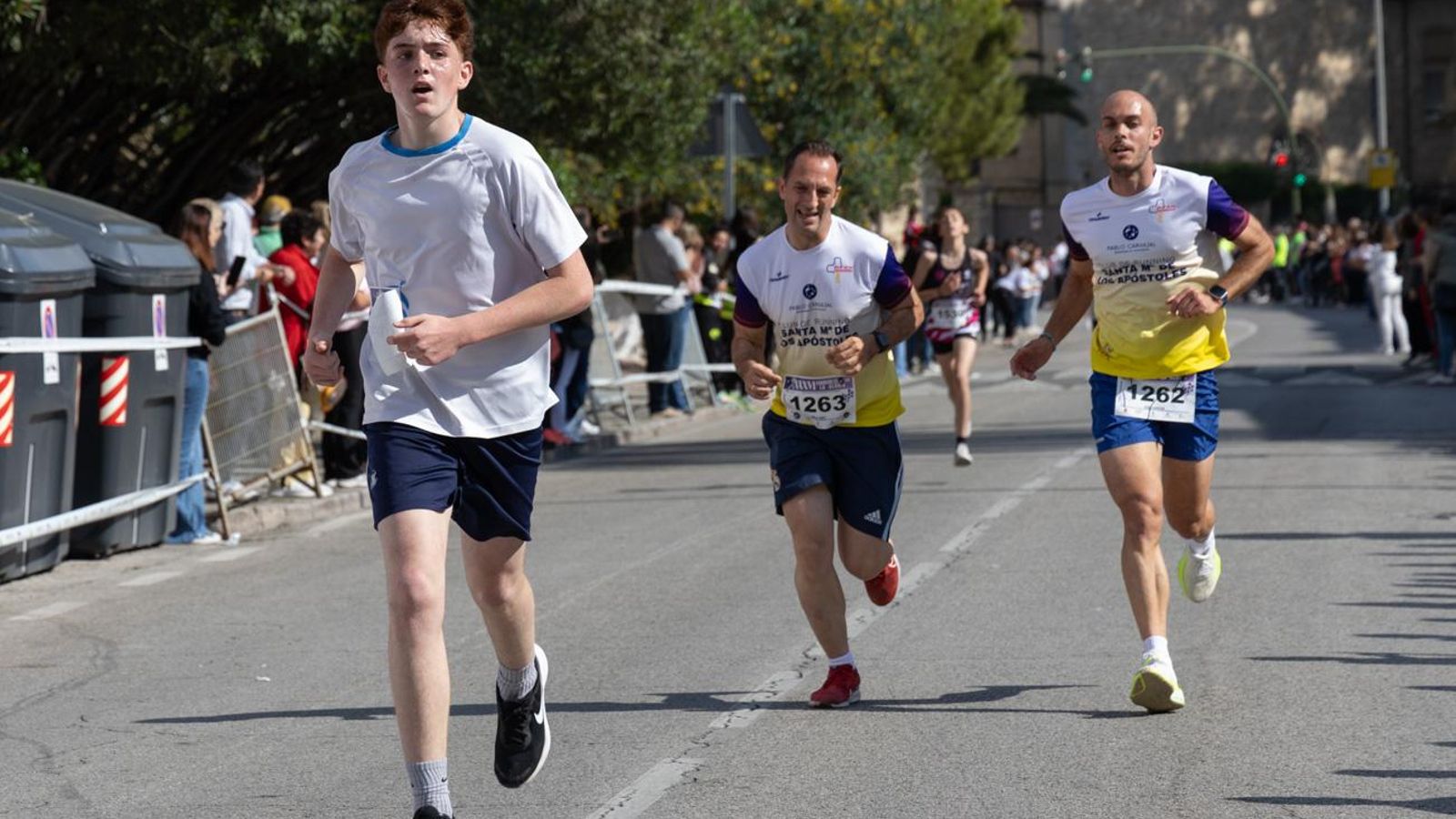 La carrera escolar de “La Gloria” que aúna inclusión y solidaridad, en imágenes
