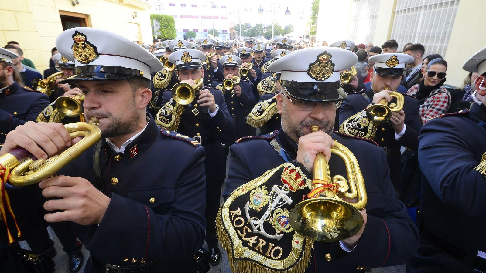 Salida procesional de la hermandad de Columna