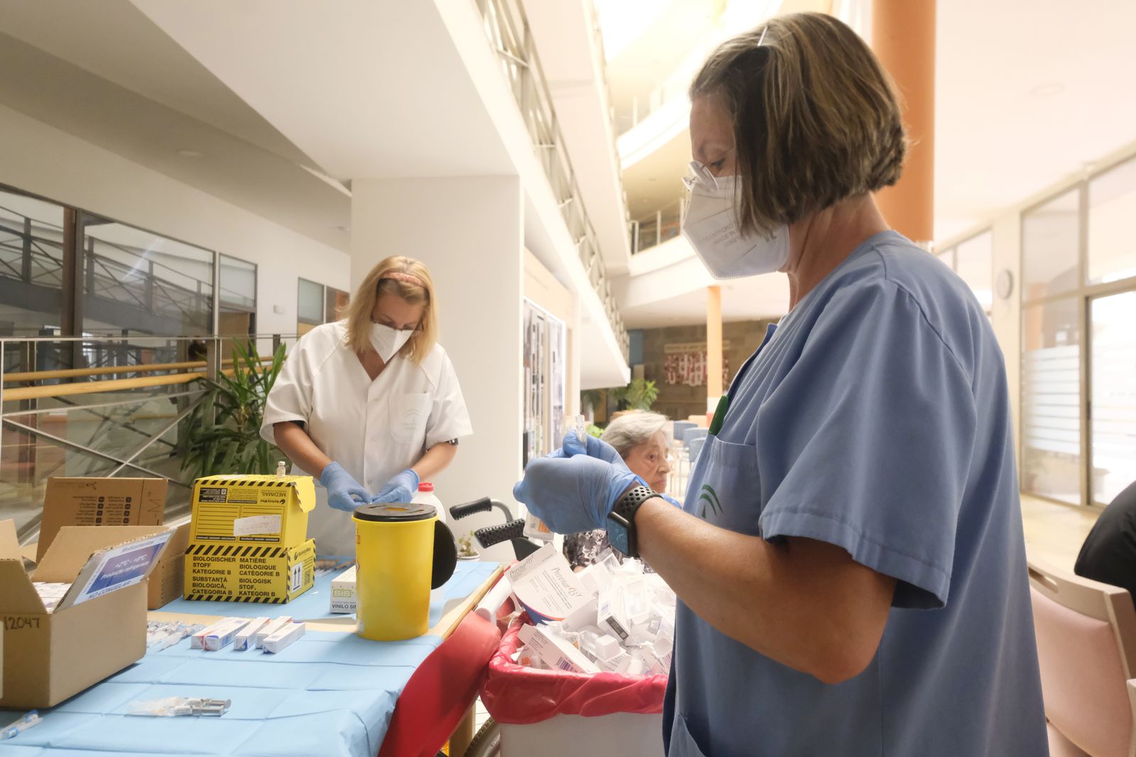 El inicio de la campaña de vacunación de la gripe en Córdoba, en imágenes