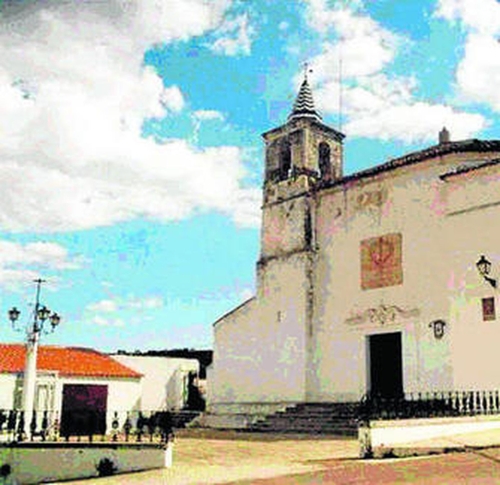 Cumbres de Enmedio, con 70 habitantes.