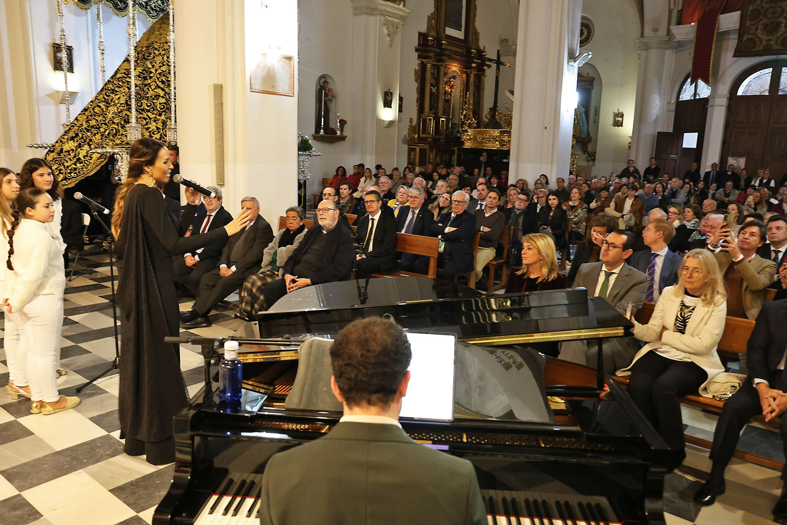 Imágenes de la la XXX edición de la Exaltación a la Saeta de Huelva