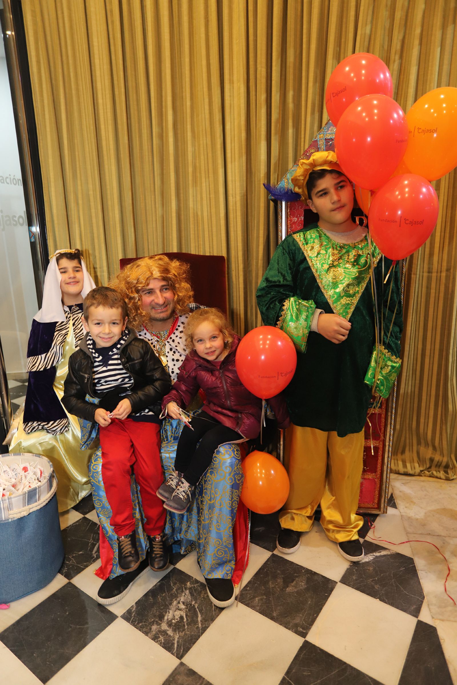 Imágenes del cartero Real de Huelva Información