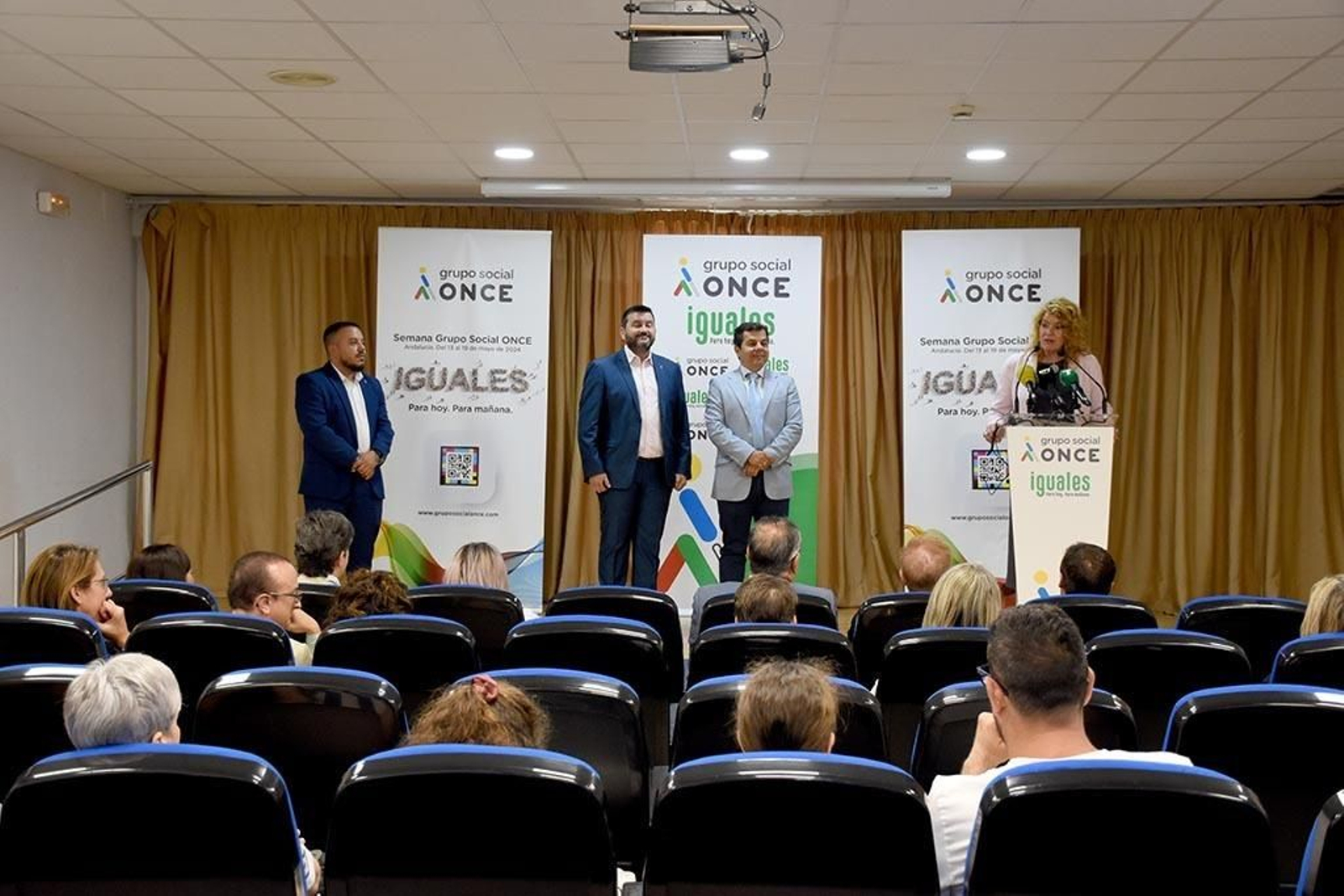 Inauguración de la Semana del Grupo Social ONCE y exposición de material educativo, braille y tiflotécnico
