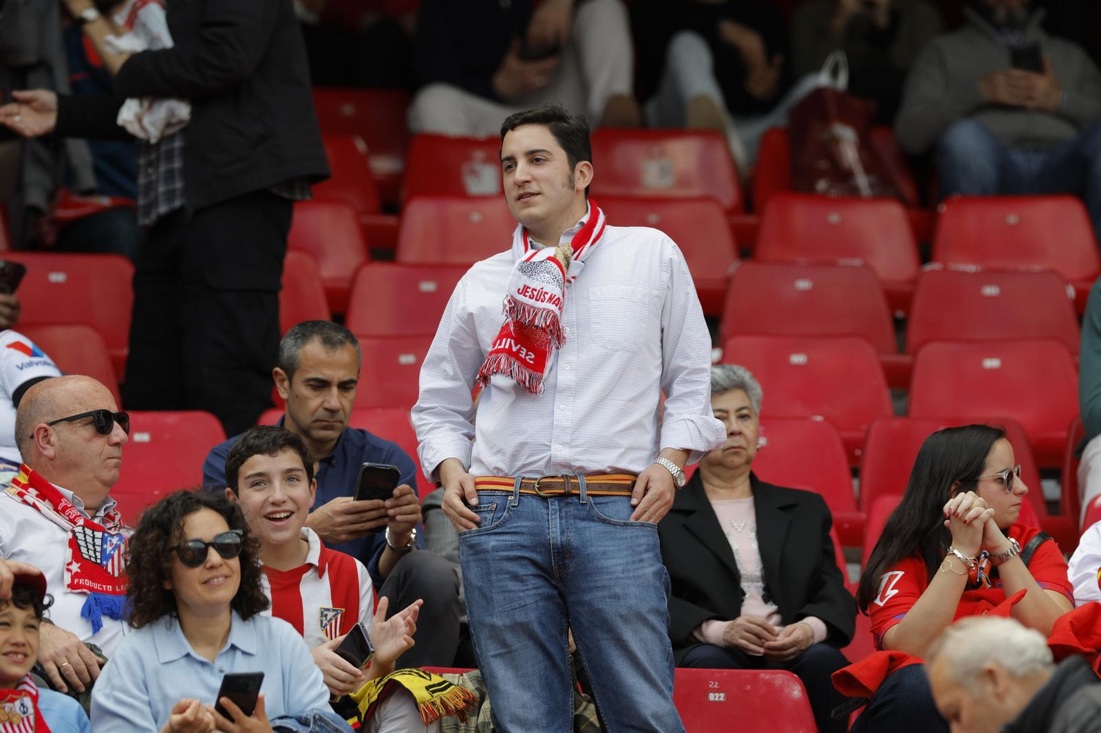 Búscate en las fotos del Sevilla Fc - Atlético de Madrid