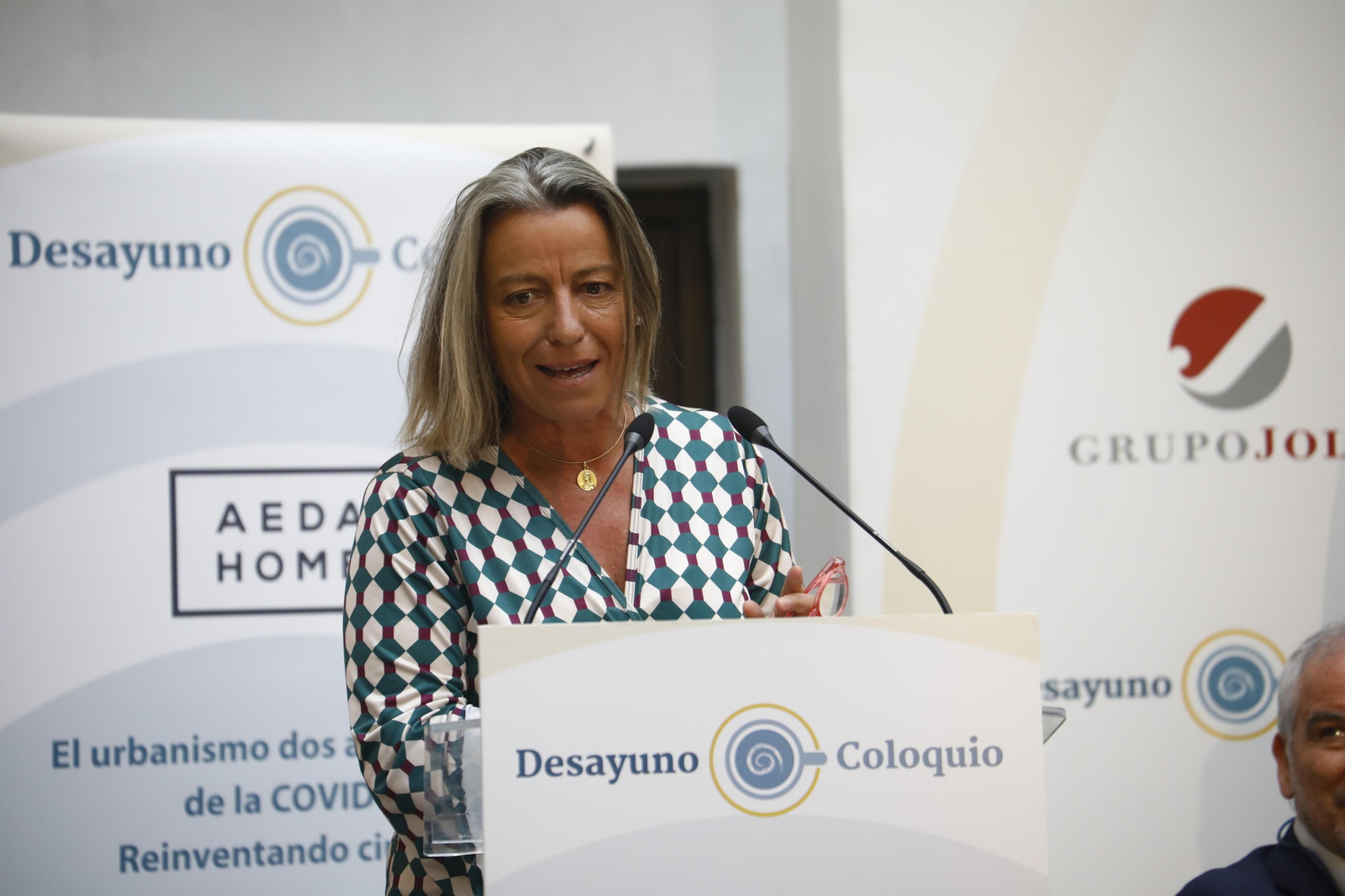 Fografías del desayuno coloquio de Grupo Joly: El urbanismo dos años después del covid