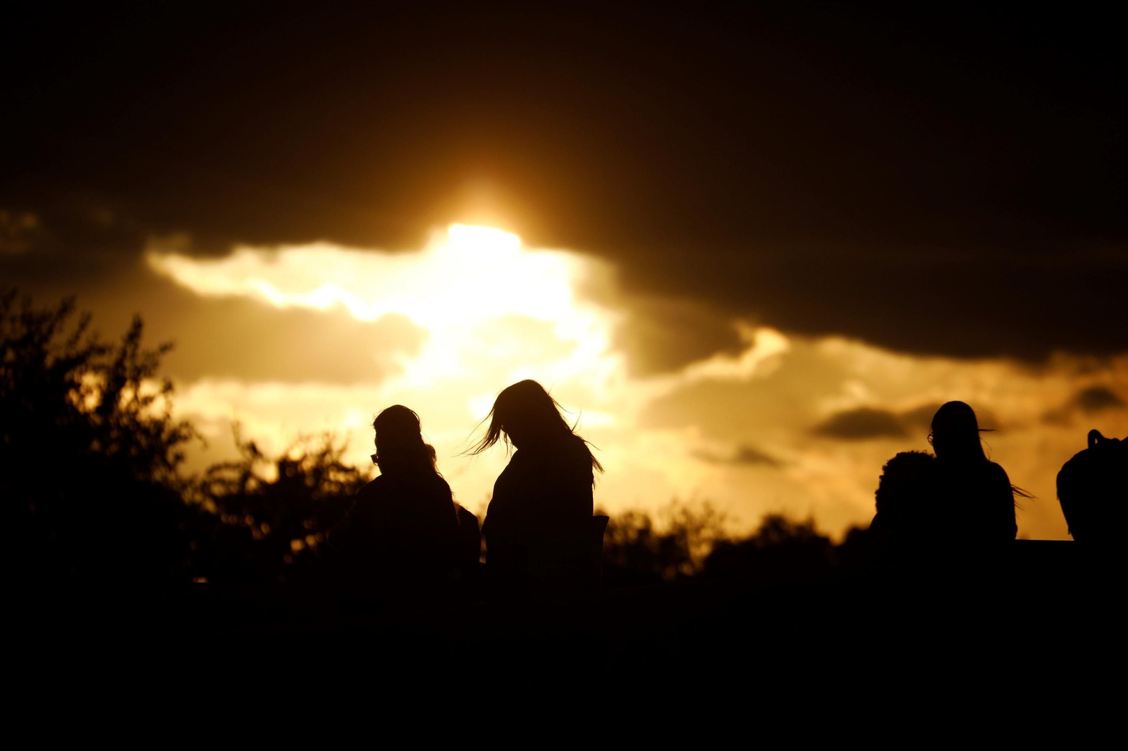 Una nubosa tarde de otoño en Córdoba, en imágenes