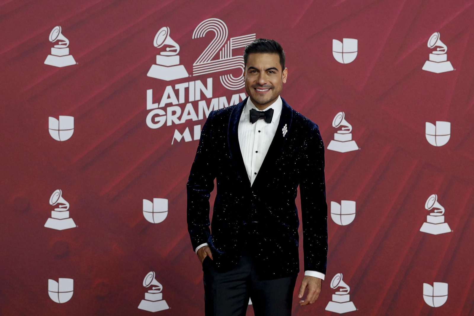 Todos los famosos, tendencias y curiosidades en la alfombra roja de la 25 edición de los Grammy Latinos