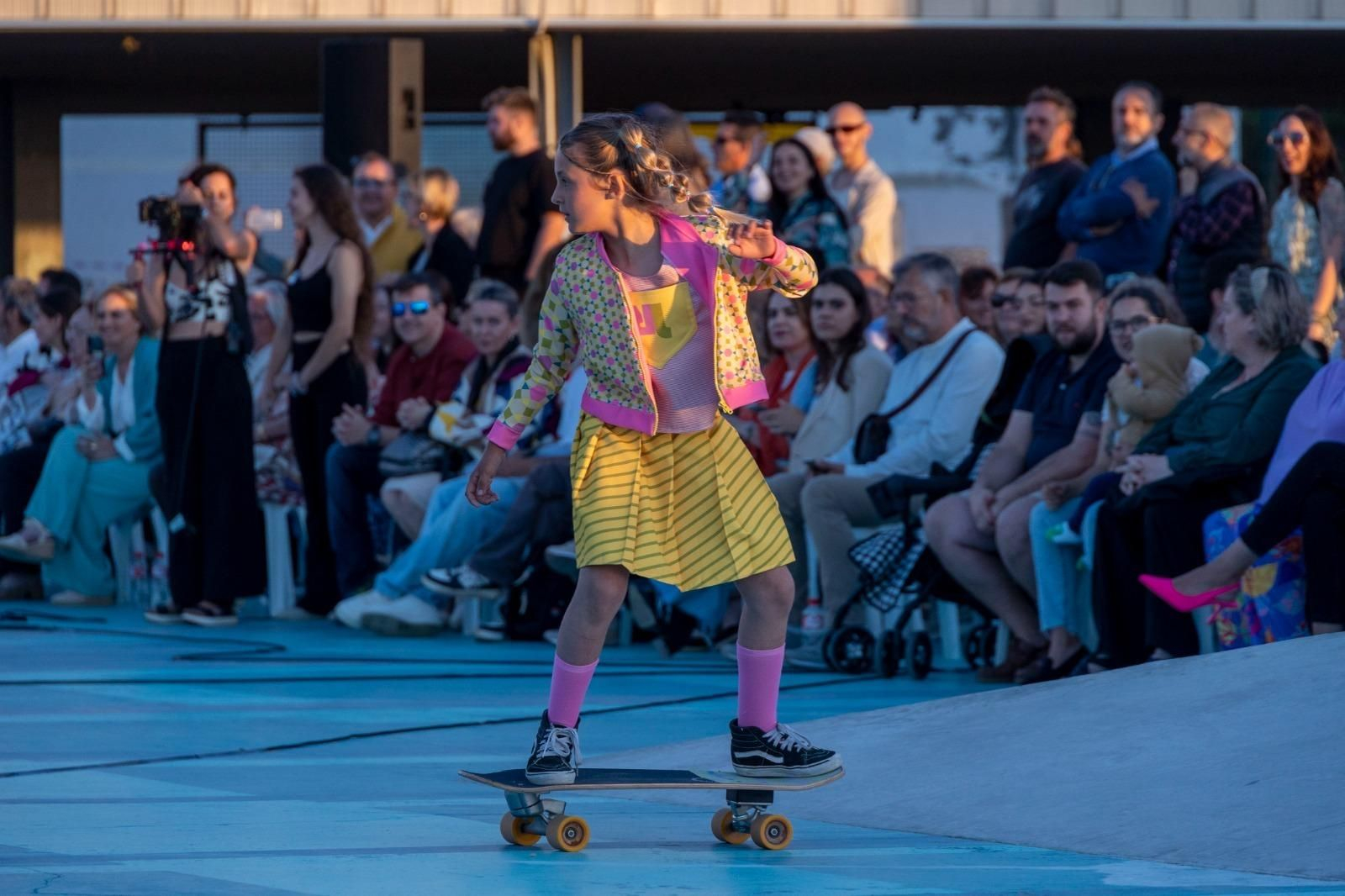 Imágenes  del LUX Fashion Show de la Escuela de Arte de Cádiz